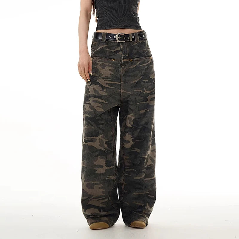 Vintage American Style Men's Camouflage Cargo Jeans - Straight Leg Wide Fit Denim Pants for Casual Wear | Spring 2024 Collection | Outdoor, Streetwear & Everyday Fashion