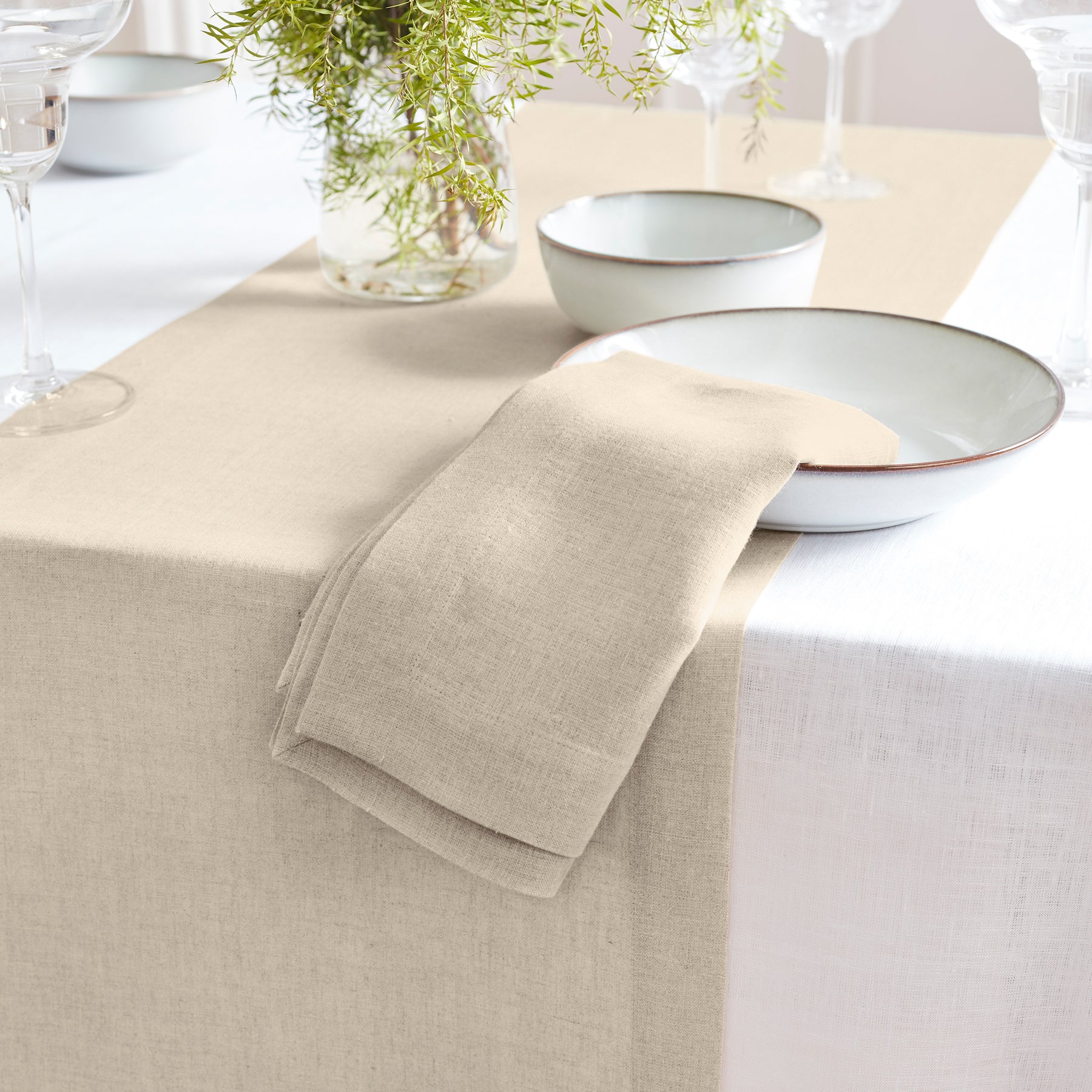 Sonoma Table Runner - Elegant Dining Decor for Thanksgiving & Christmas | Perfect for Holiday Tablescapes & Home Decor