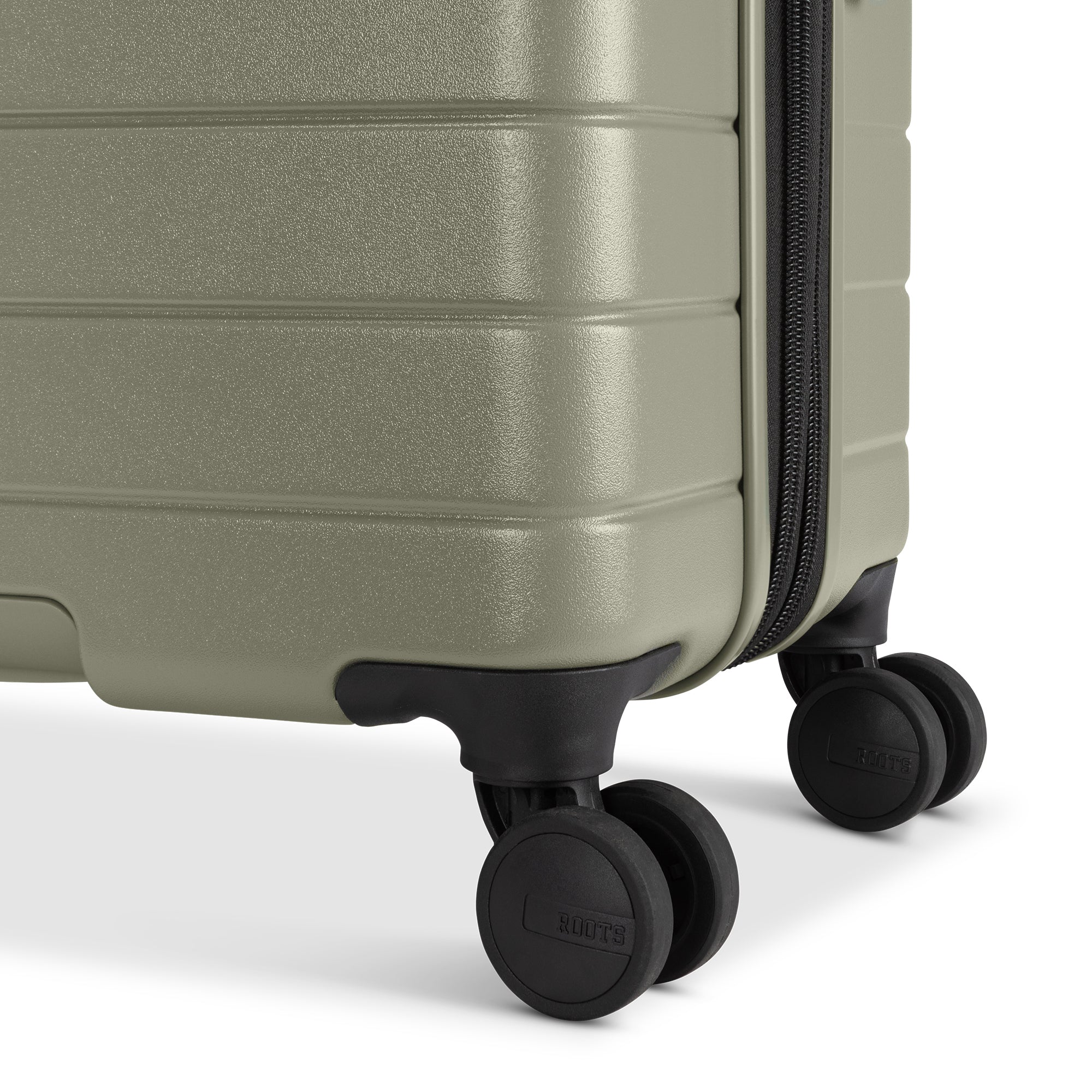 Roots Travel Expandable Spinner 28