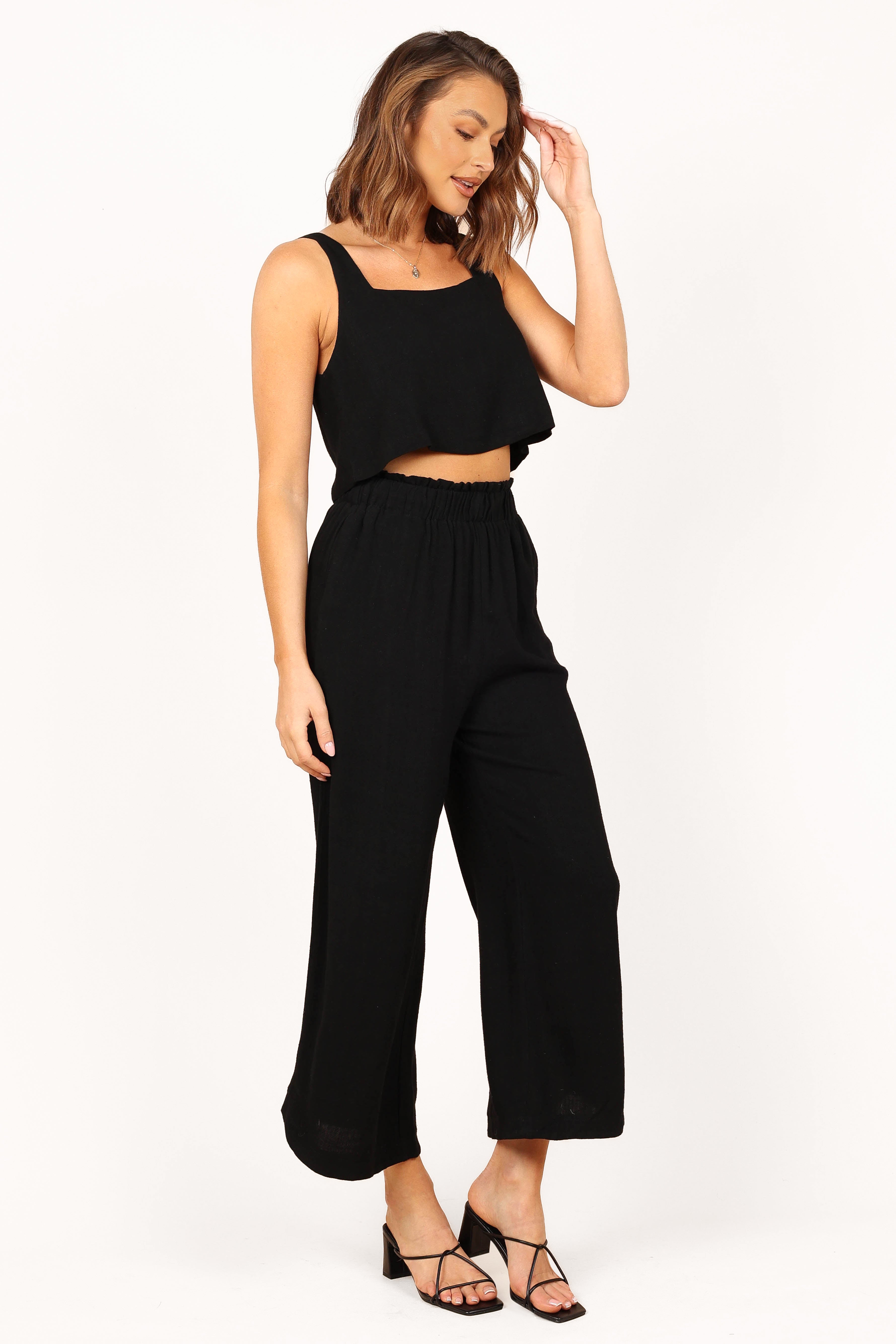 Eleanor Cropped Top Women's Fashion Black Short Sleeve Shirt - Perfect for Summer Outfits, Casual Wear & Street Style