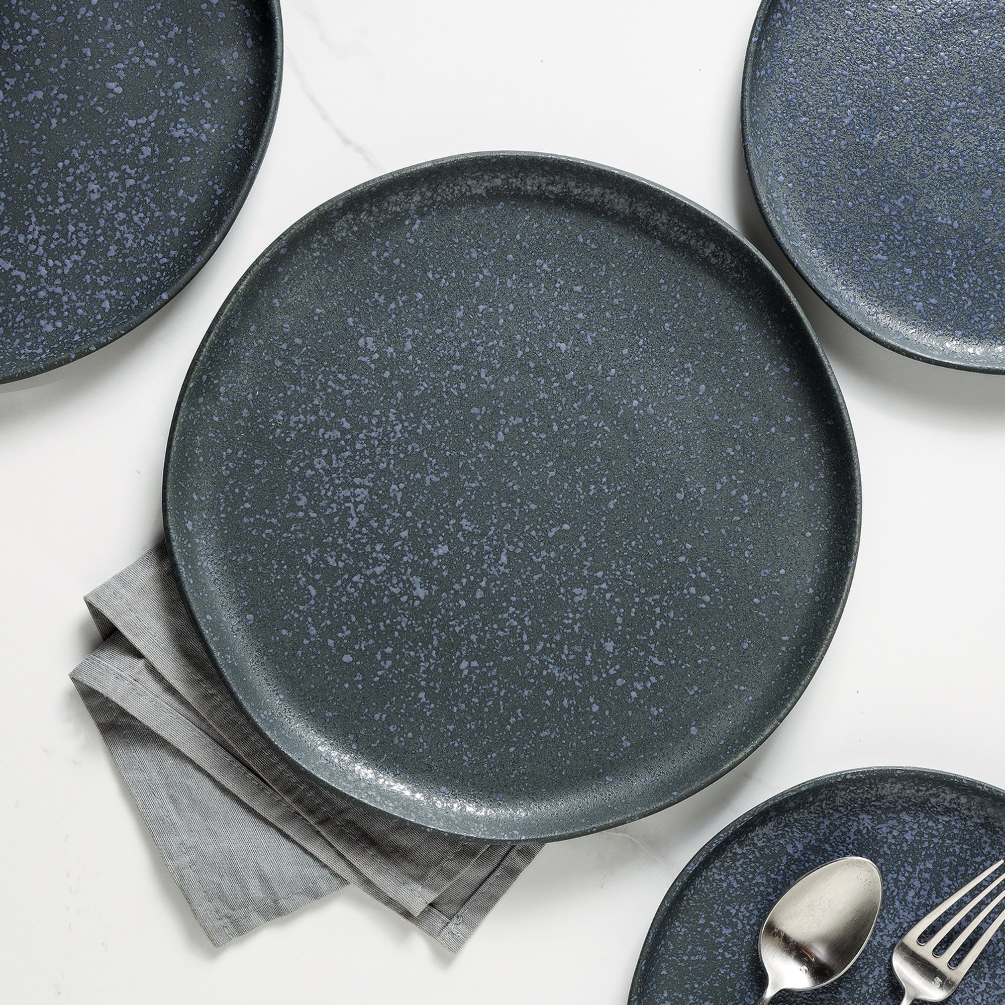 Tom Stoneware Dinner Plate - Gray & Blue Reflection - Elegant Ceramic Plates for Everyday Dining & Special Occasions