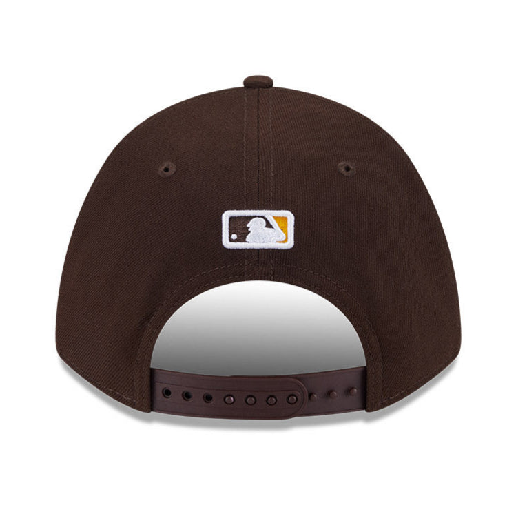 New Era 9Forty M Crown San Diego Padres Snapback Baseball Cap - Adjustable Brown Hat for Men & Women | Perfect for Baseball Games, Streetwear Fashion & Casual Outfits