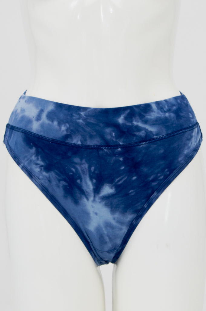 La Thong Tie Dye Bamboo Underwear - Comfortable & Breathable Women's Panties for Yoga, Sleep & Everyday Wear