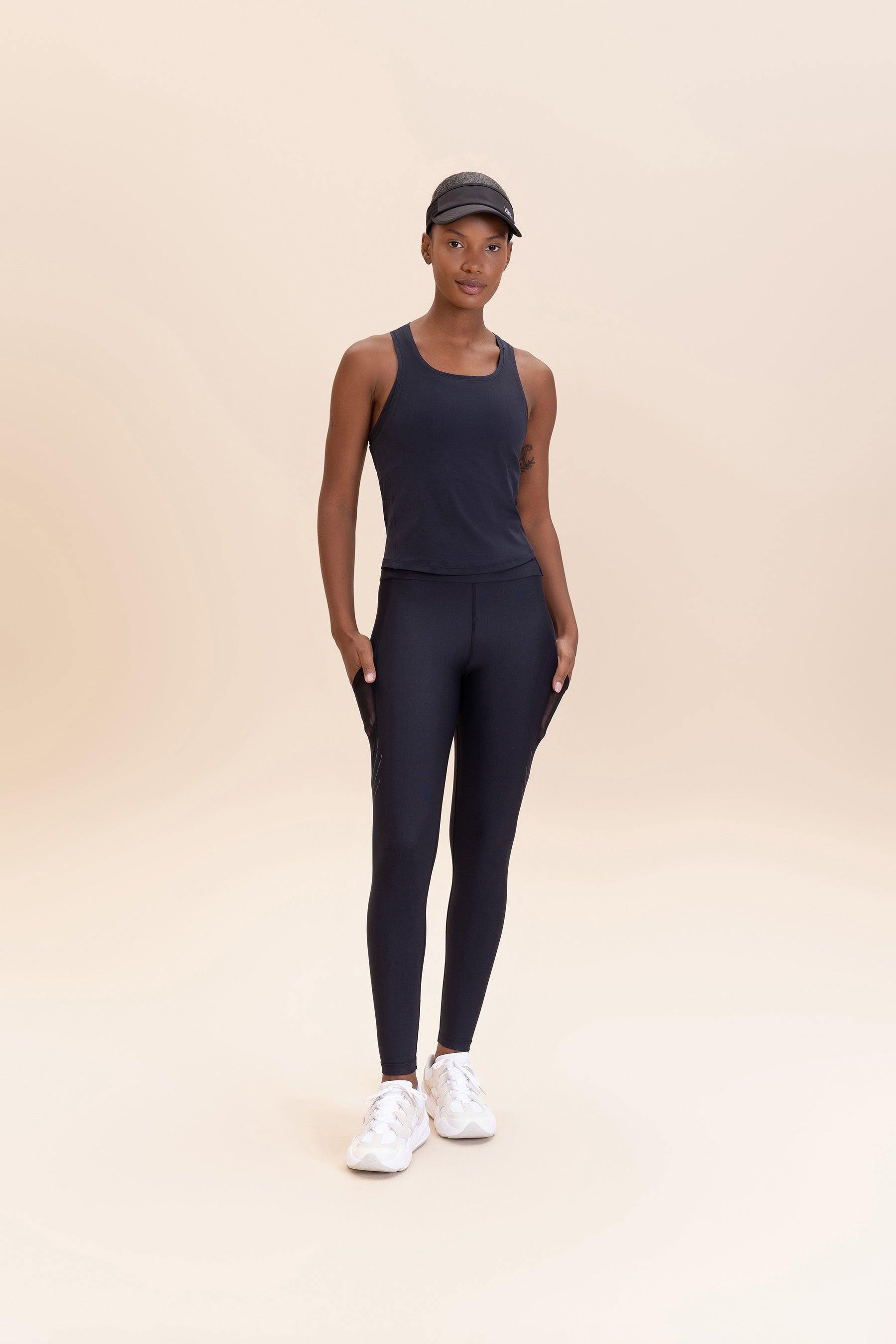 Women's Loose Fit Broad Tank Top 457351 - Comfortable Casual Wear for Summer, Gym, and Beach