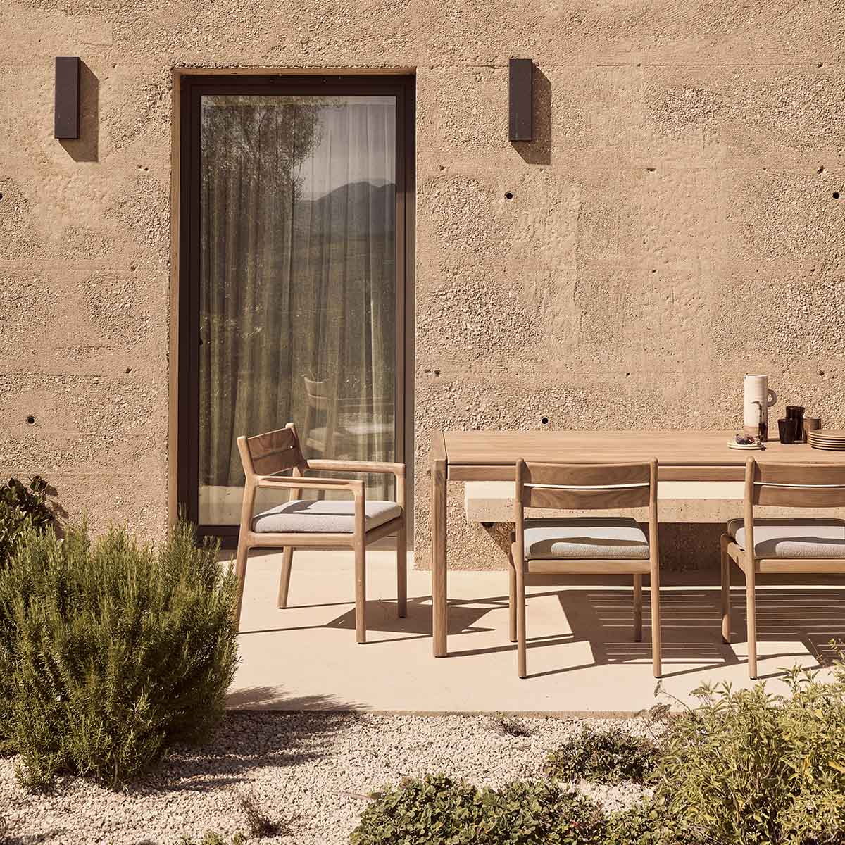 Outdoor Dining Arm Chair - Weather-Resistant Patio Chair for Garden, Deck, Poolside & Backyard - Comfortable & Durable Outdoor Seating