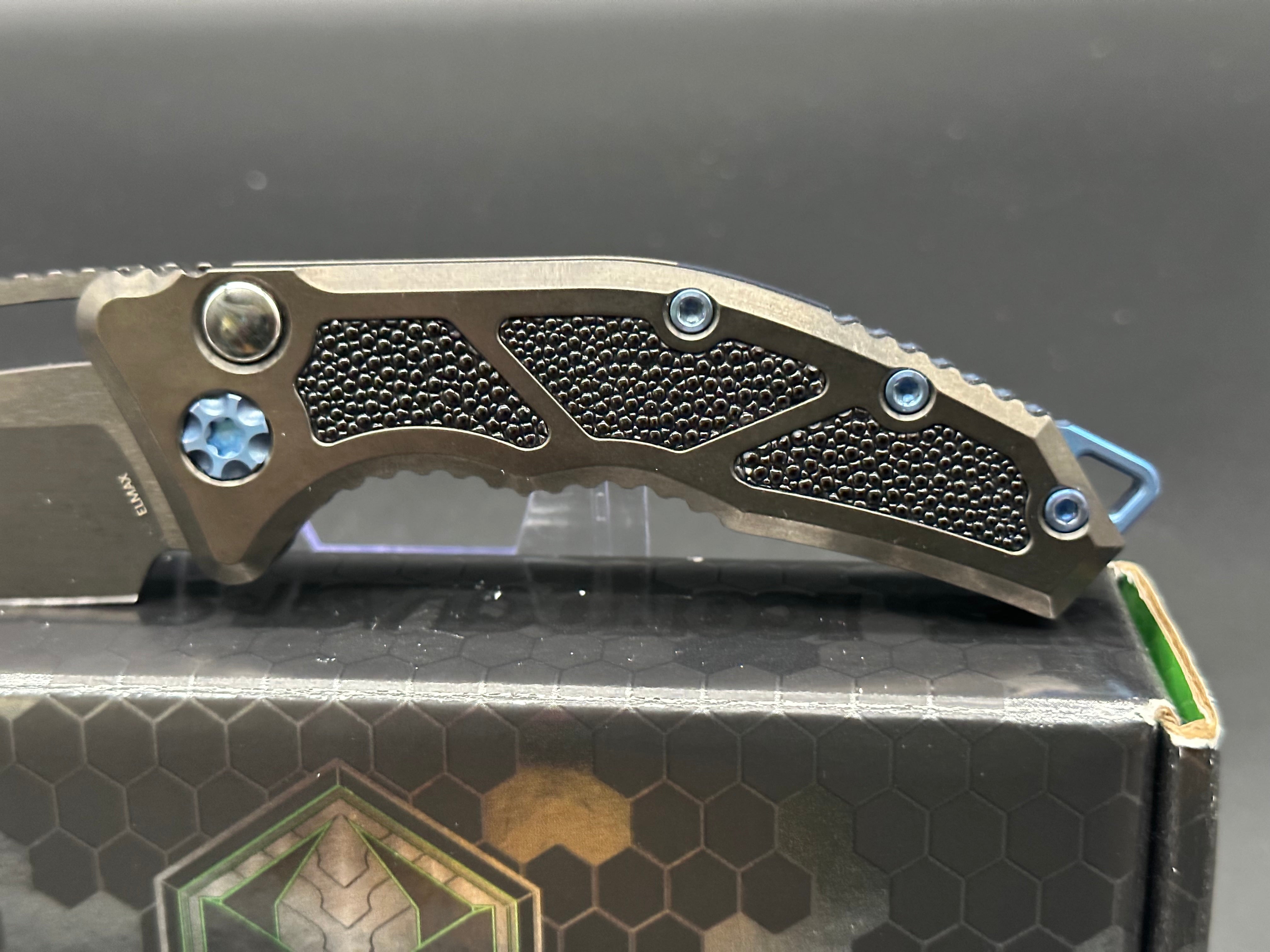 Heretic Medusa H011 6A Titanium/Ray Knife - Premium EDC Folding Pocket Knife for Outdoor Camping, Hiking & Survival Gear