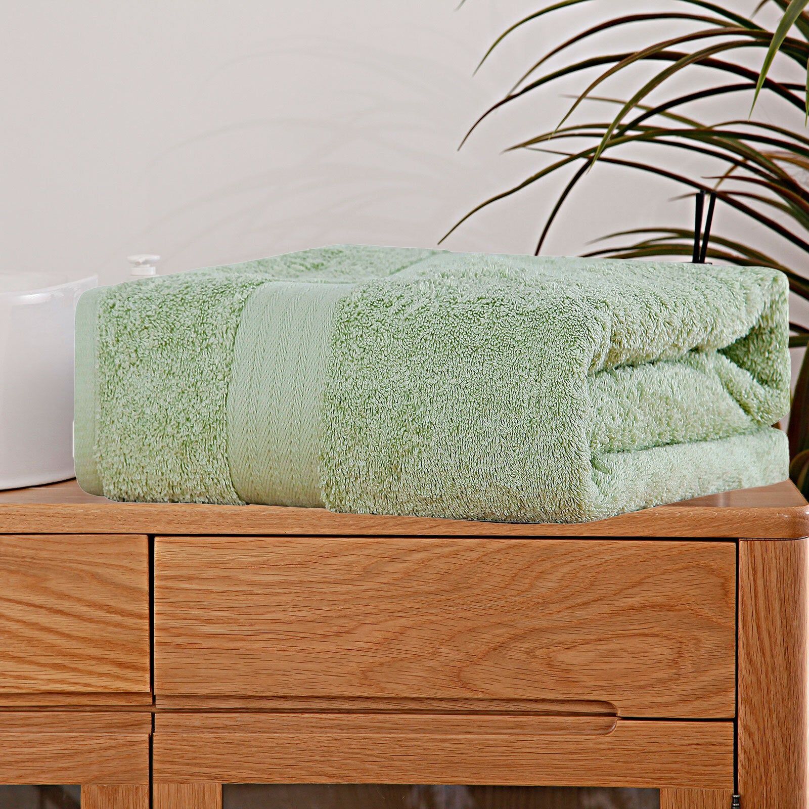 Premium Extra Large Bath Sheet Towel 89x178cm (35x70 Inches) - Ultra Soft & Absorbent Sage Green Bath Towel for Spa, Beach, and Luxury Bathroom Use