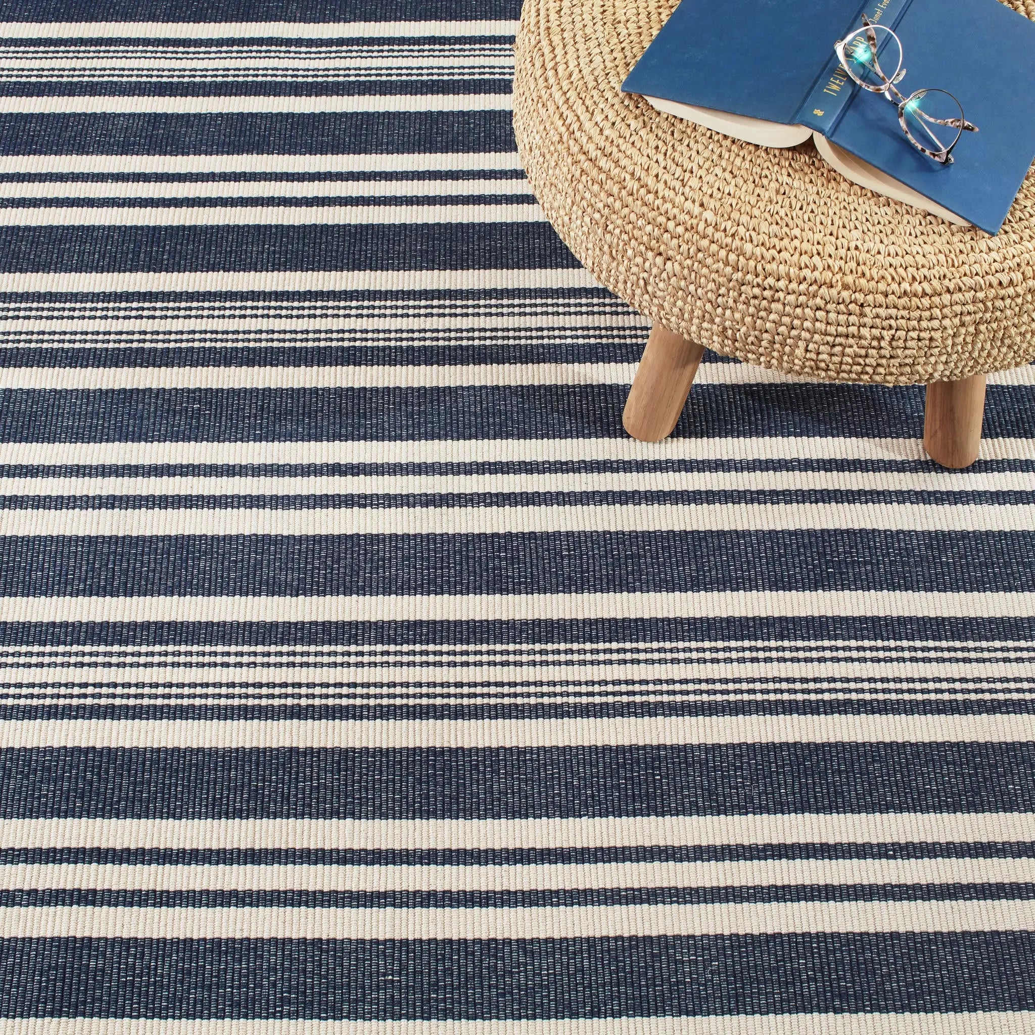 Dash & Albert Irving Stripe Handwoven Cotton Rug - Soft & Durable Area Rug for Living Room, Bedroom, Nursery - Perfect for Home Decor & Cozy Spaces