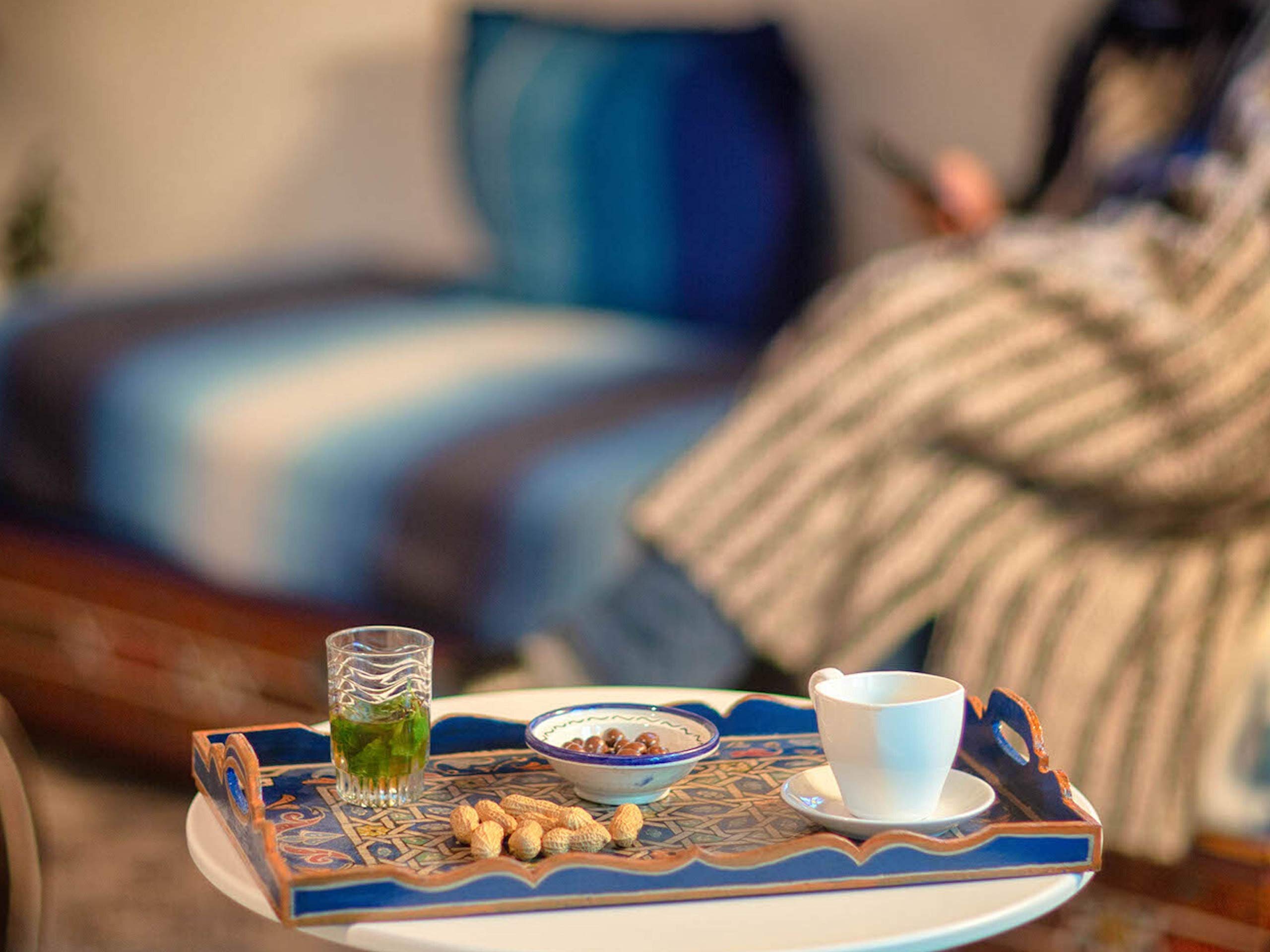 Hand Painted Moroccan White Decorative Serving Tray - Waterproof Acrylic Painting Bohemian Arabesque Home Decor (Dark Blue) | Perfect for Coffee Table Centerpiece, Wall Display & Gift Giving