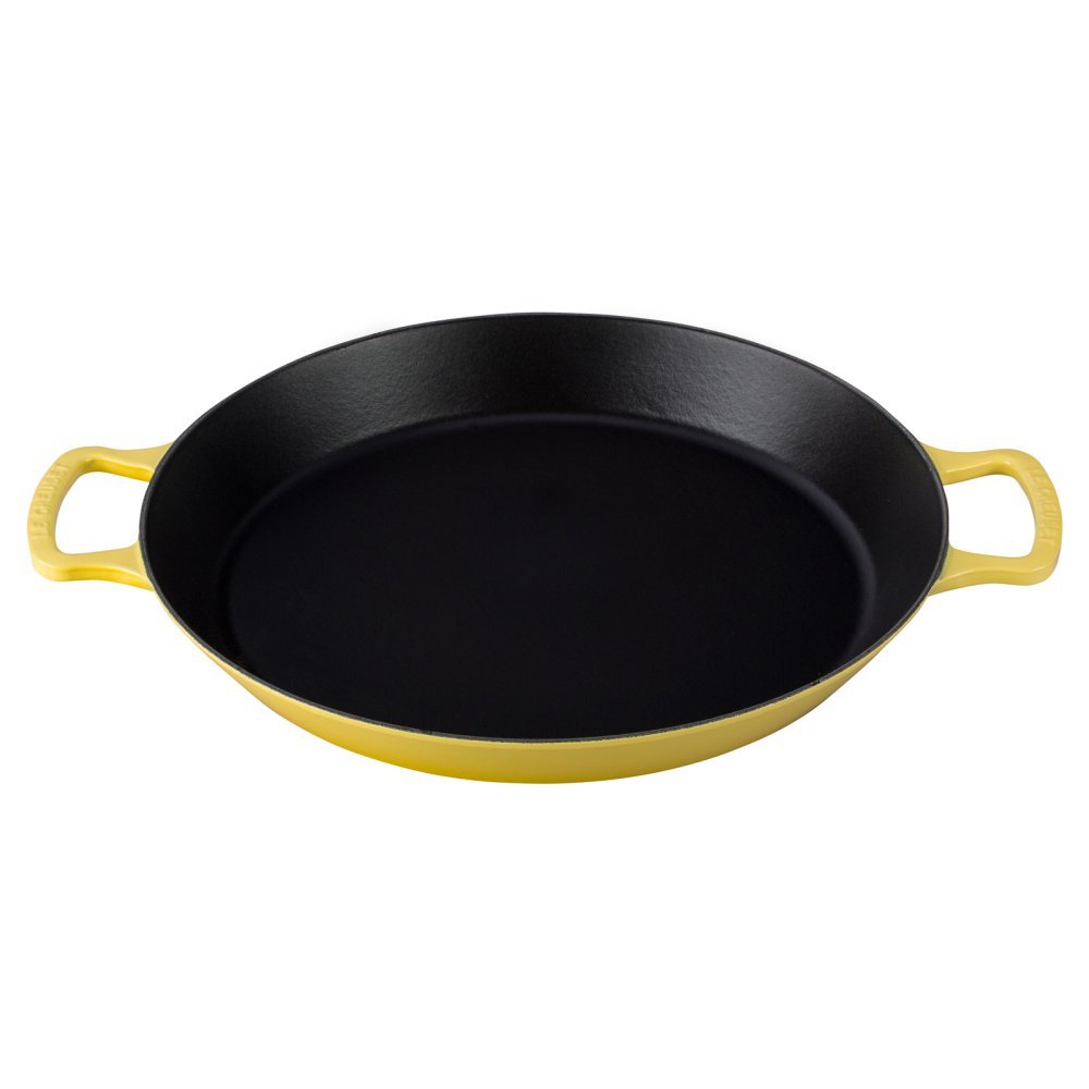 Le Creuset Enameled Cast Iron Paella Pan 3.25-Quart, Yellow (Soleil) – Perfect for Spanish Rice Dishes, Seafood Meals & Outdoor Cooking