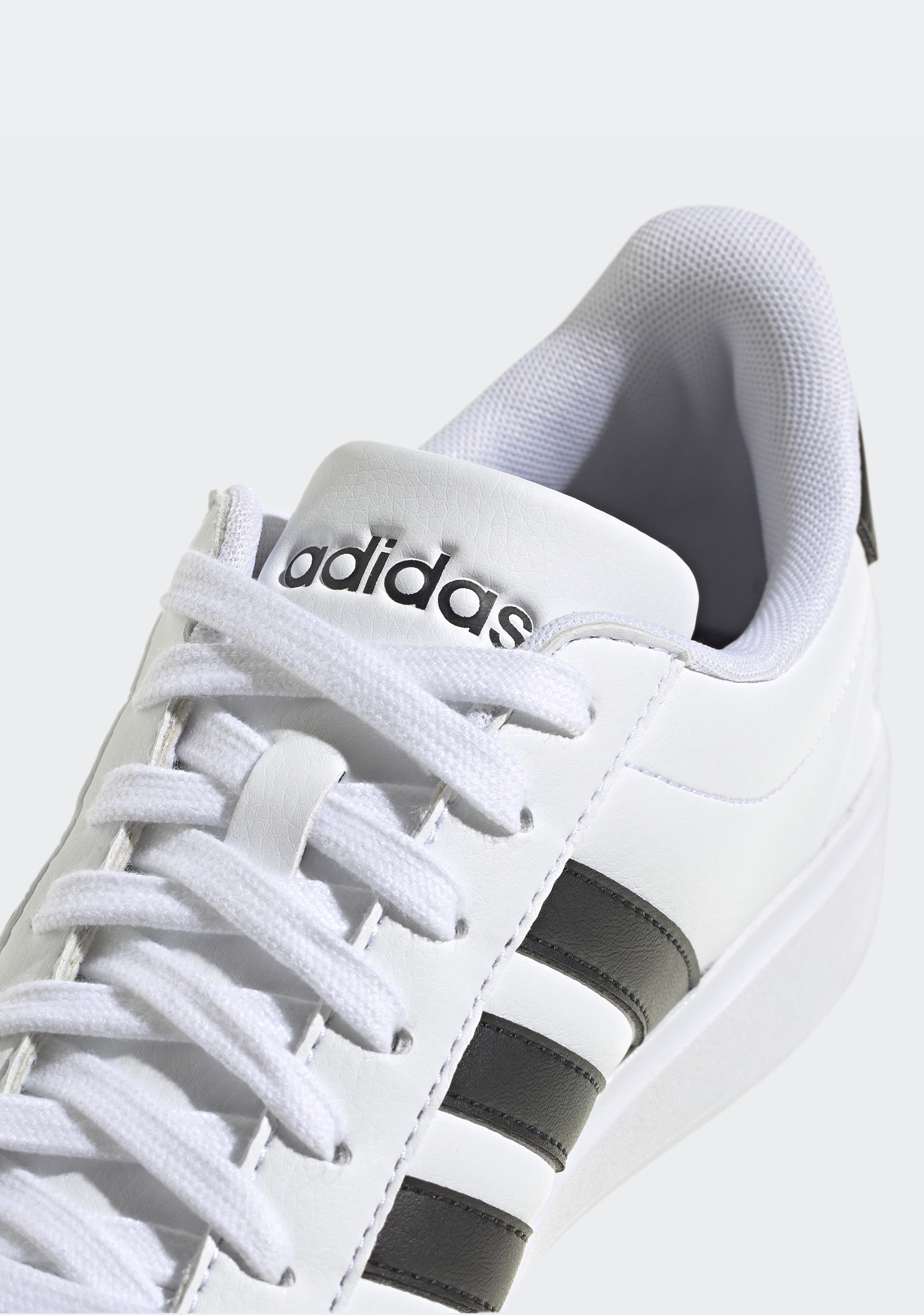 Adidas Women's Grand Court 2.0 Sneakers - Comfortable Tennis Shoes for Women - Perfect for Casual Wear, Gym & Outdoor Activities