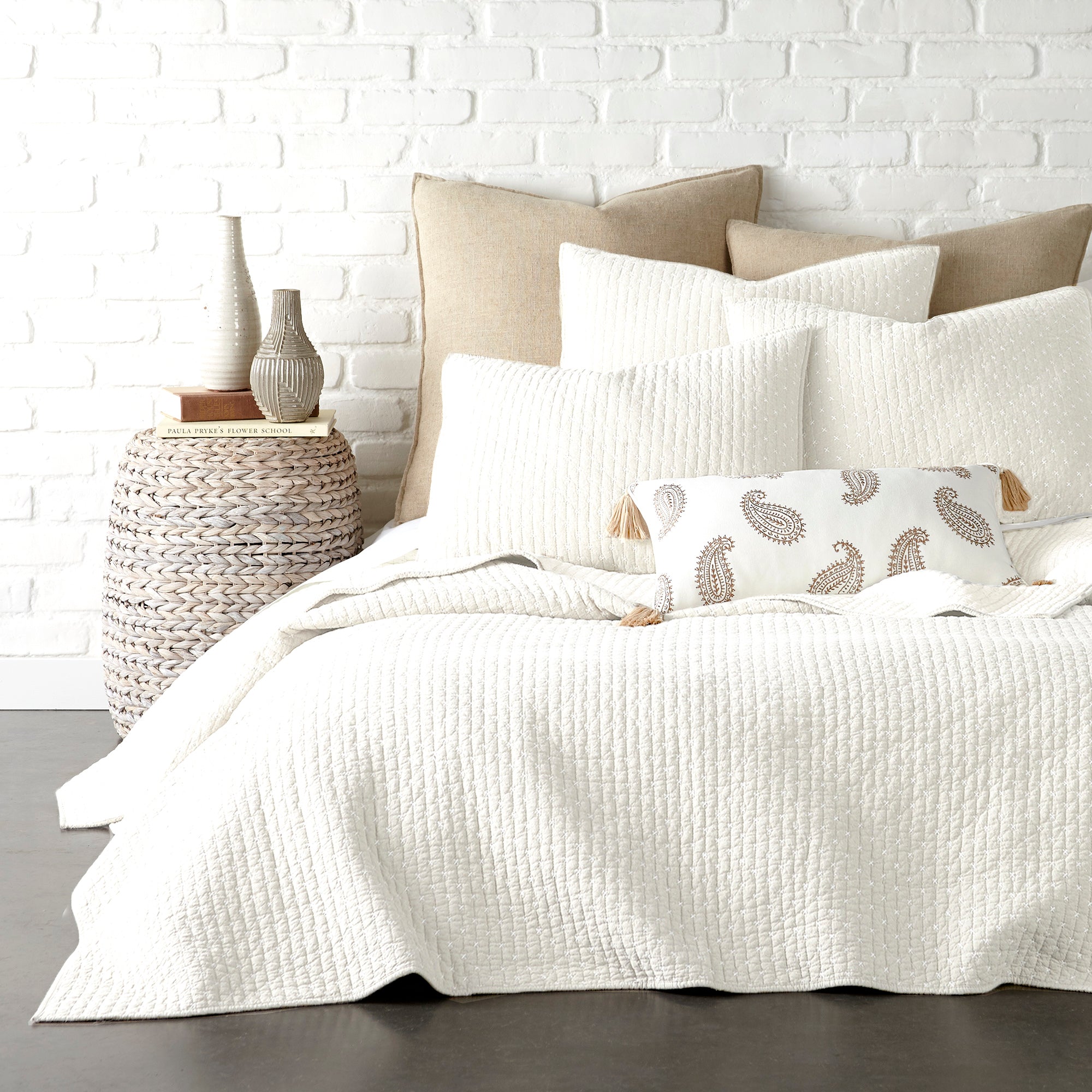 Premium Cross Stitch Cream Quilt Set - Soft Bedding for Home Decor, Queen Size, 3-Piece Set - Perfect for Master Bedrooms, Guest Rooms & Cozy Winter Nights