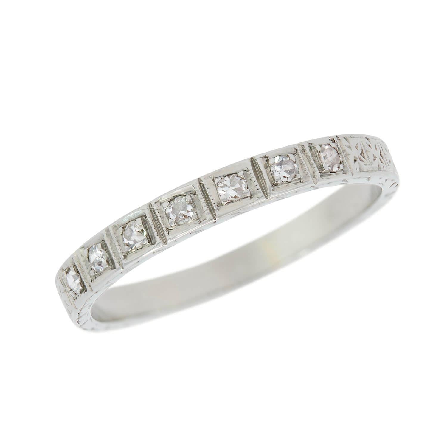 18K Art Deco Diamond Eternity Wedding Band - Vintage Inspired Engraved Ring for Women - Perfect for Anniversaries, Engagements & Special Occasions