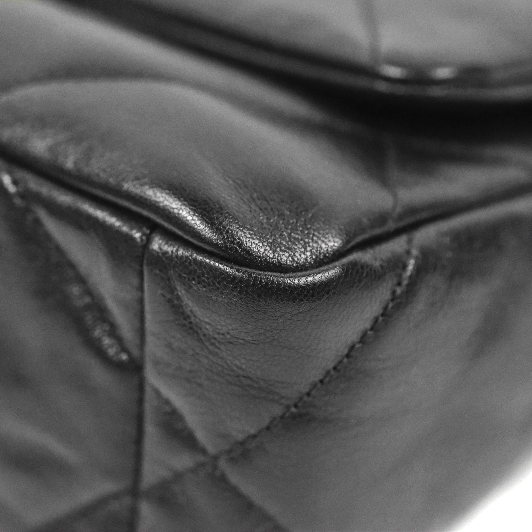 Chanel 19 Small Black Goatskin Leather Shoulder Bag with Mixed Metal Hardware - Perfect for Everyday Luxury & Evening Events