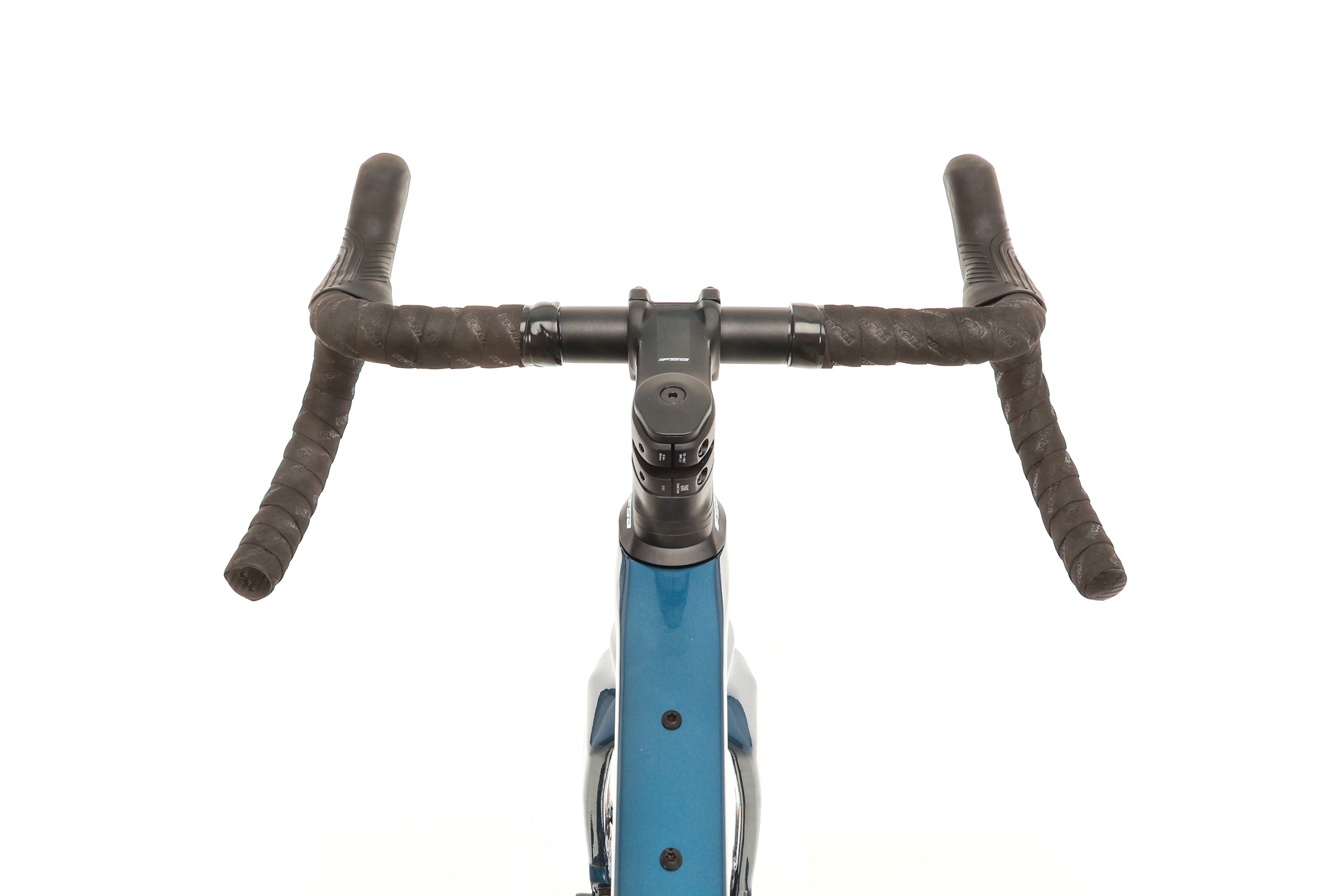 Bianchi Arcadex GRX810 Gravel Bike 2022 - X Small Size - Lightweight Carbon Frame for Off-Road & Adventure Cycling - Perfect for Trail Riding, Commuting & Long-Distance Tours