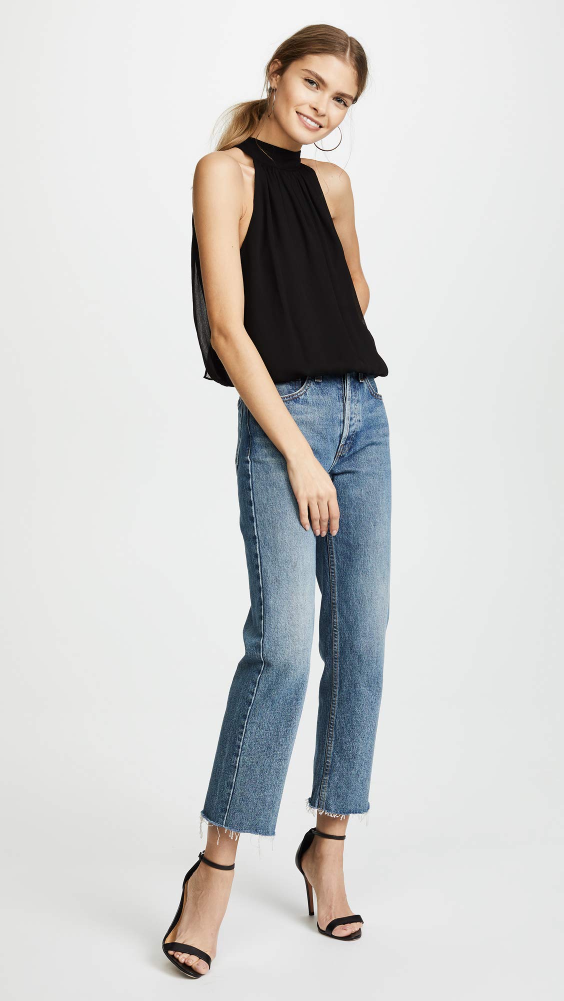 Alice + Olivia Women's Maris Gathered Halter Top - Stylish Summer Blouse for Parties, Dates & Beach Outings