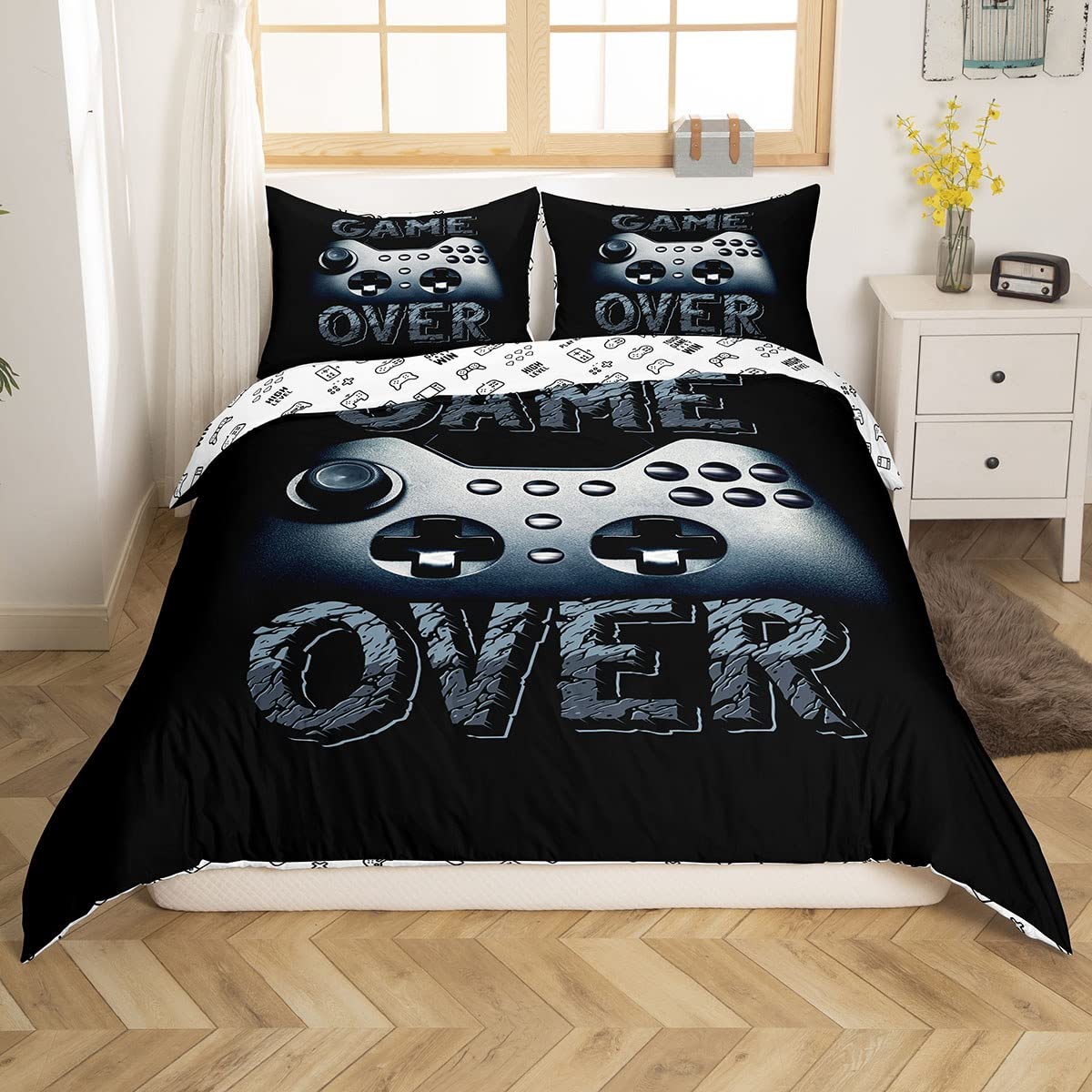Feelyou Video Game Comforter Set for Boys - Black Gaming Bedding with Controller Design, Twin Size 2-Piece Quilt Cover & Pillowcase - Perfect for Teen Bedrooms, Gaming Themed Decor, and Kids' Sleepovers