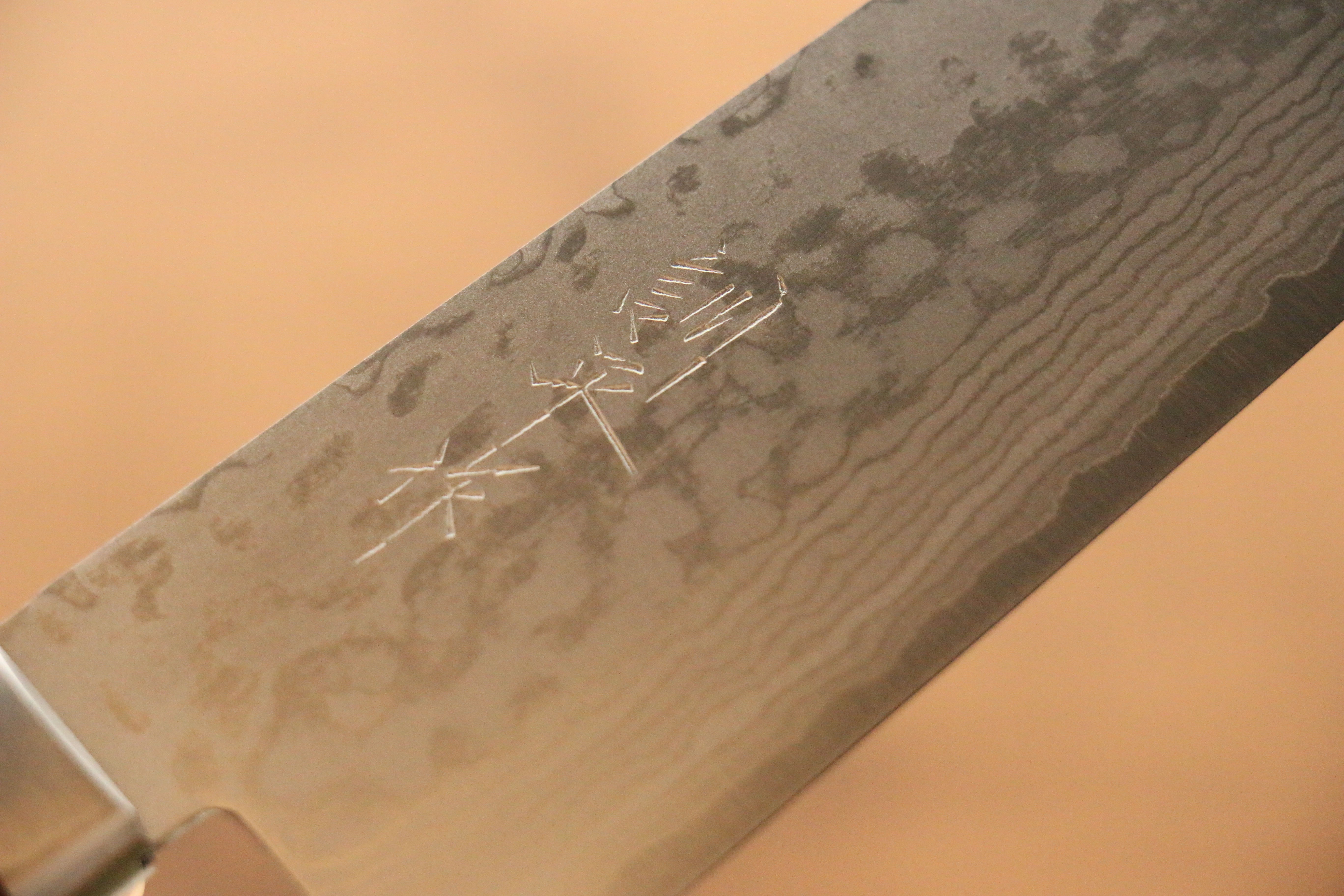Premium Kunihira Sairyu VG10 Damascus Steel Santoku Knife 170mm with Mahogany Handle - Japanese Kitchen Knife for Professional Chefs & Home Cooking, Perfect for Slicing, Dicing & Chopping Vegetables, Meat & Fish