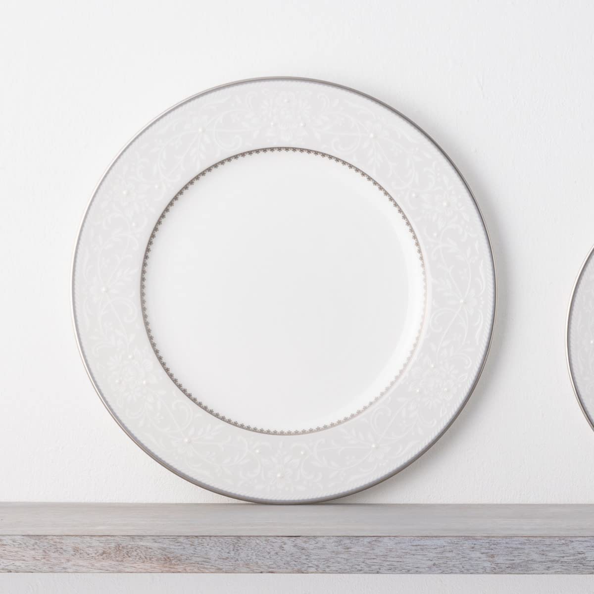 Noritake Brocato 5-Piece White Dinnerware Set - Elegant Porcelain Plates, Bowls & Cups for Formal Dining & Special Occasions
