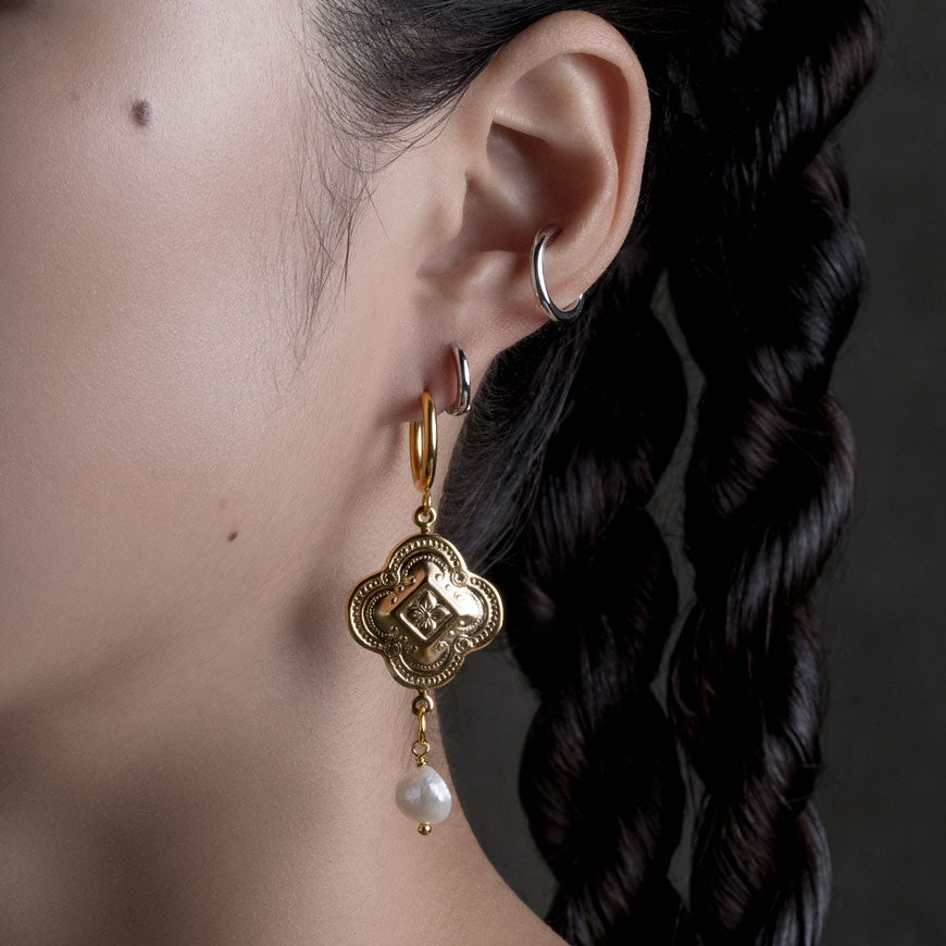 REALM Quatrefoil Pearl Hoop Earrings - 14K Gold Plated Dangle Earrings for Women, Elegant Pearl Jewelry Gift for Birthday, Anniversary & Special Occasions