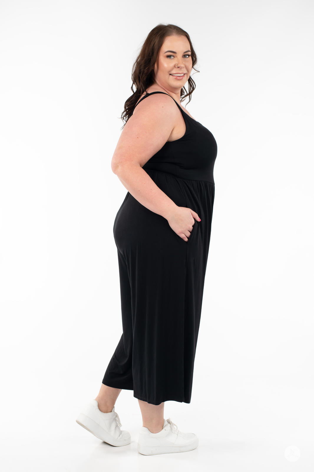 Stylish Cropped Wide Leg Jumpsuit for Women - Trendy Summer Romper with Pockets | Perfect for Beach, Vacation & Casual Outings
