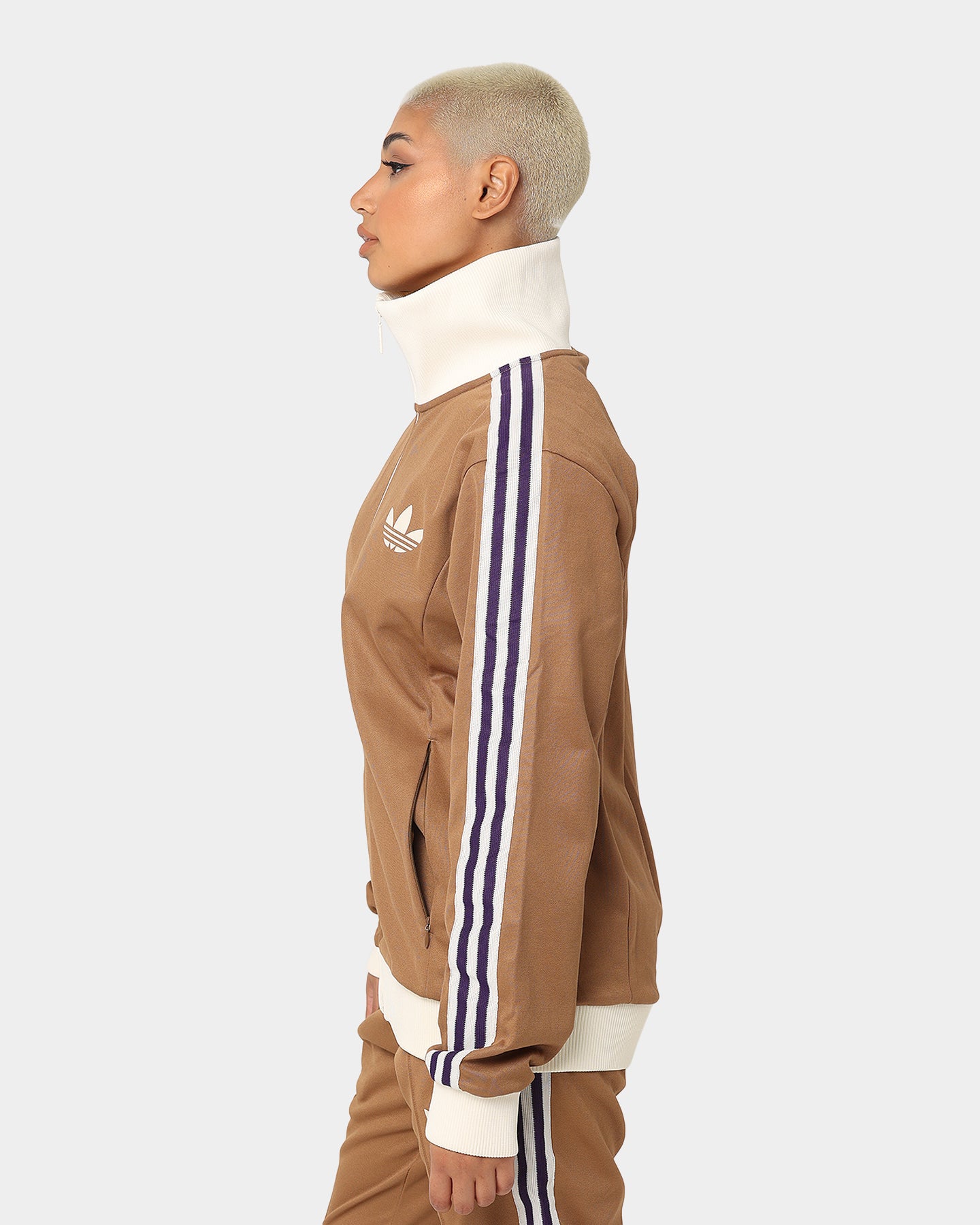 Adidas Adicolor Poly TT Jacket - Brown Desert | Lightweight Windbreaker for Men & Women | Perfect for Running, Hiking & Outdoor Activities