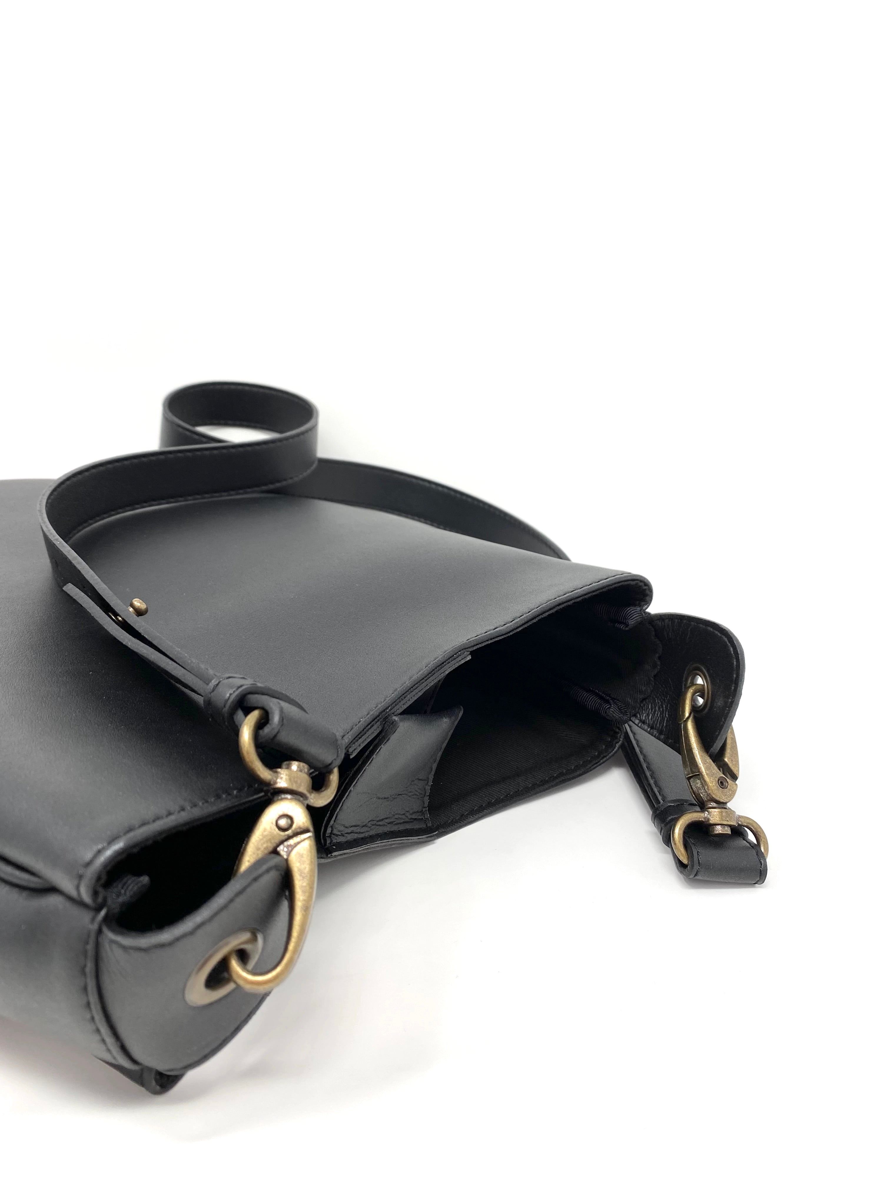 Novacas Vegan Leather Daisy Crossbody Bag in Black - Stylish & Eco-Friendly Handbag for Women, Perfect for Work, Travel & Everyday Use