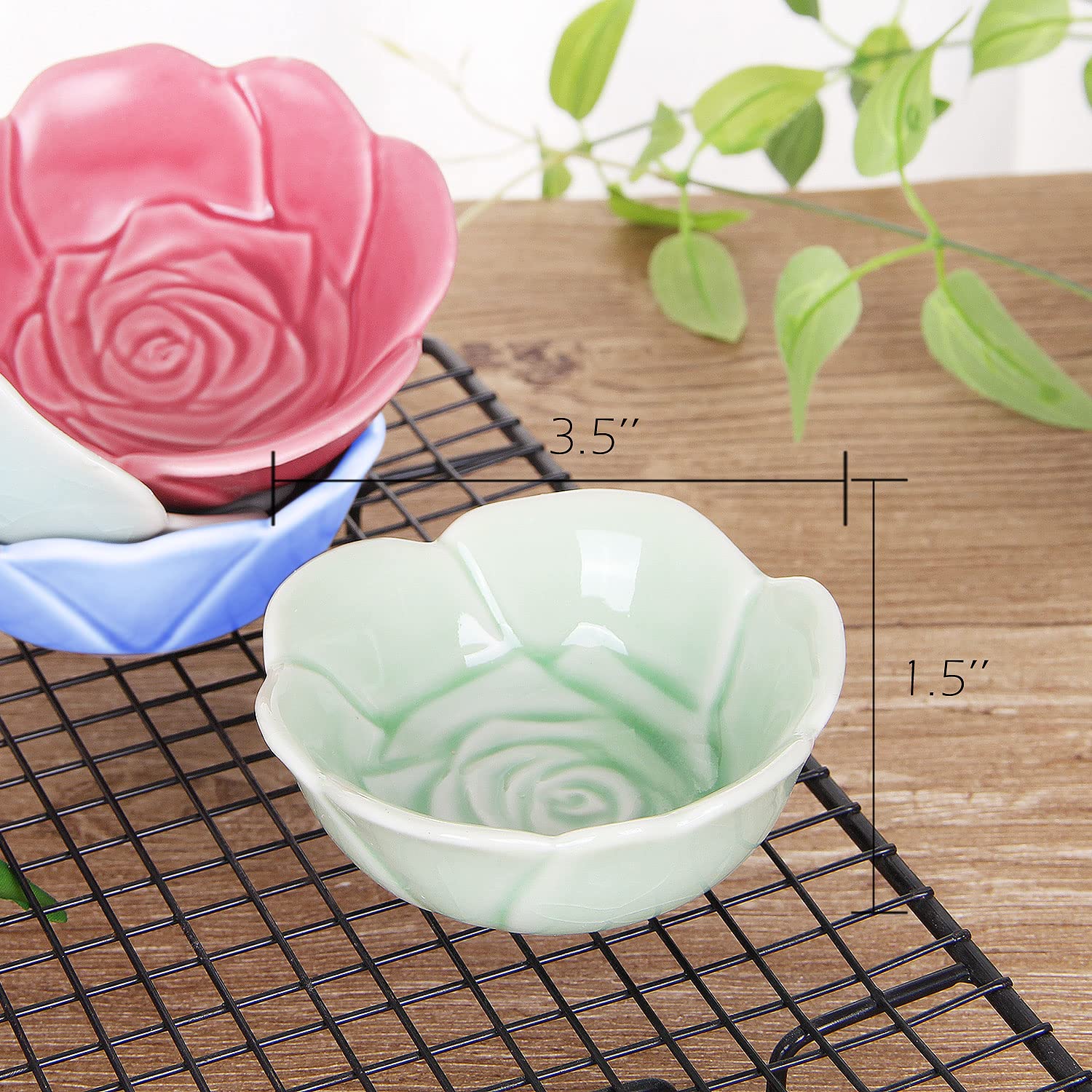 VanEnjoy 4-Piece Colorful Glazed Ceramic Soy Sauce Bowls - Floral Pattern Appetizer Plates, Condiment Dishes for Sushi, Dumplings & Asian Cuisine - Perfect for Restaurants, Home Dining & Party Serving