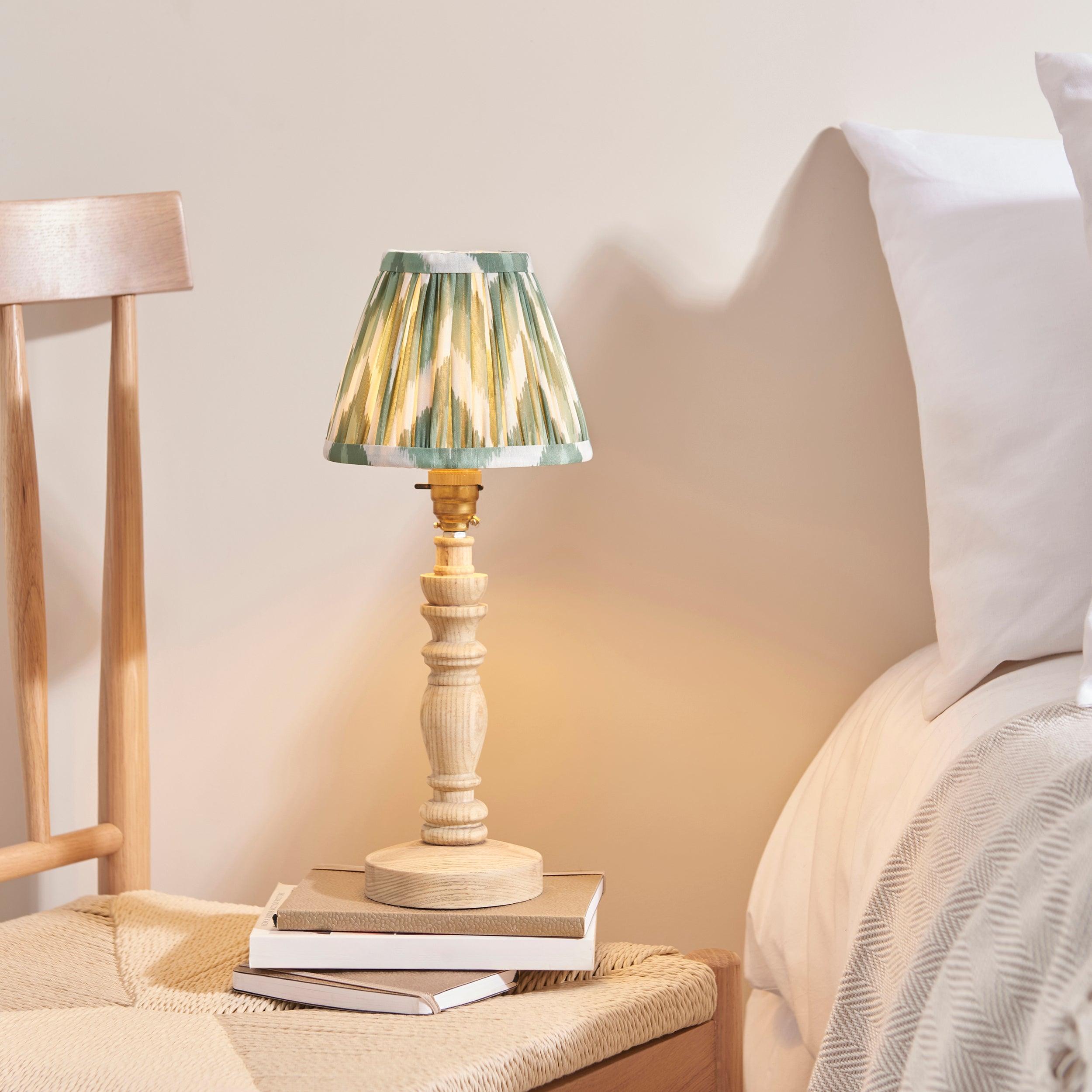 Bibury Wooden Table Lamp with Zigzag 16cm Cotswold Green Shade - Vintage Style Bedside Lighting for Bedroom, Living Room & Office Decor