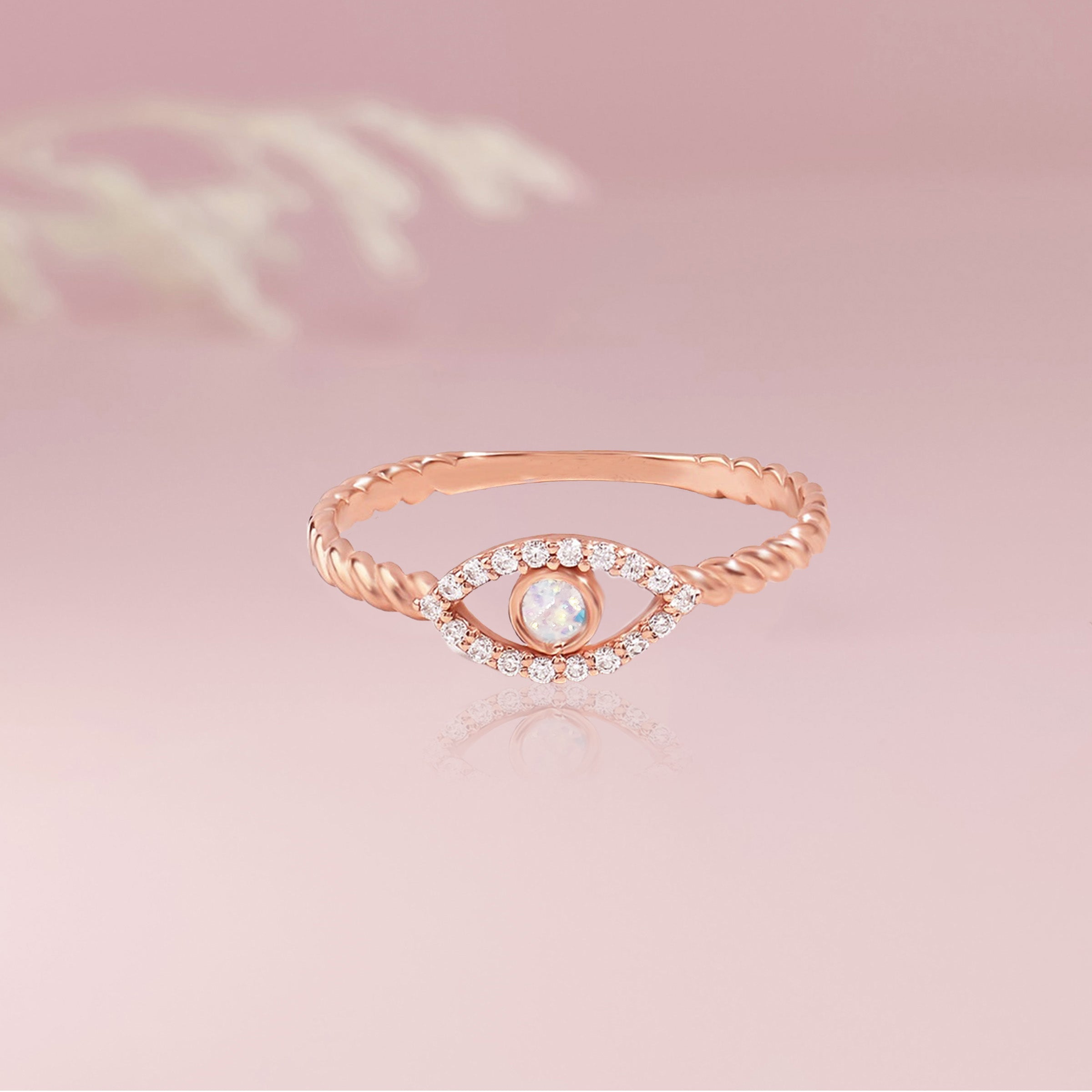 Luminous Memory: Ashes Ring - Elegant Memorial Jewelry for Loved Ones | Perfect for Remembrance Ceremonies & Special Occasions