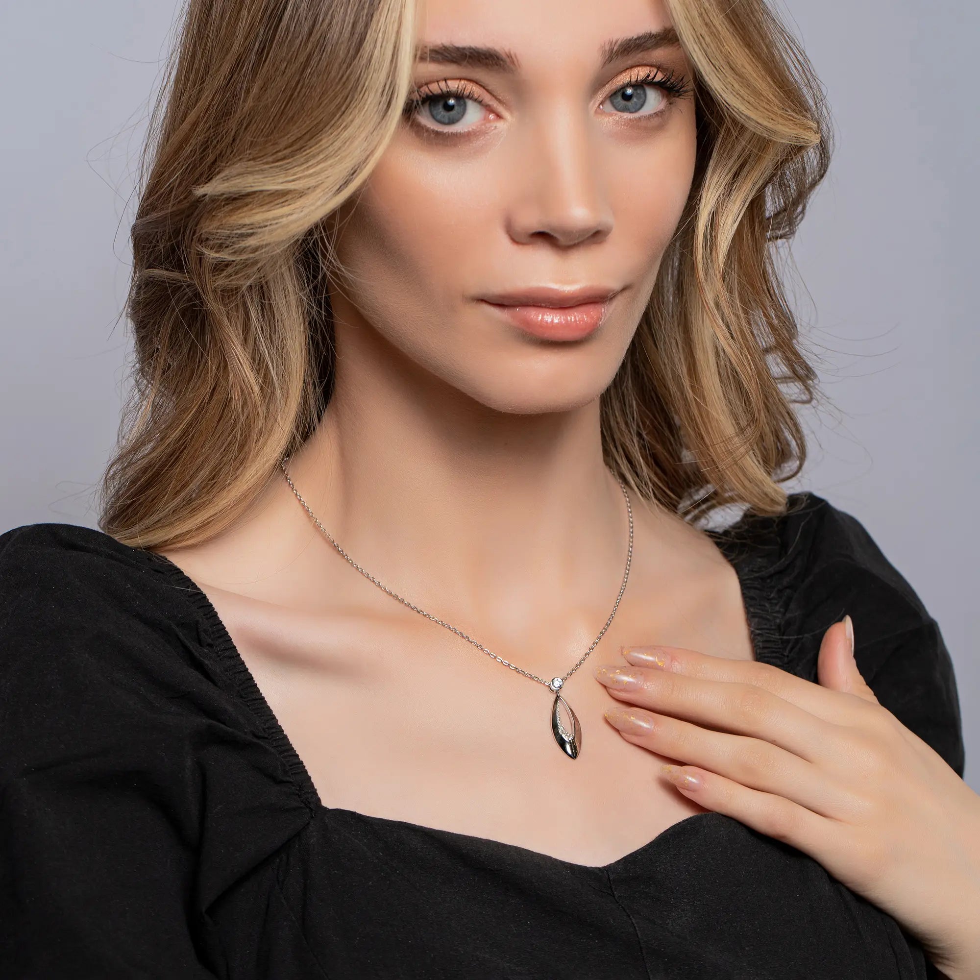 Elegant Pavé Pear Necklace for Women - Dainty Pear-Shaped Pendant with Sparkling Stones - Perfect for Weddings, Anniversaries & Special Occasions