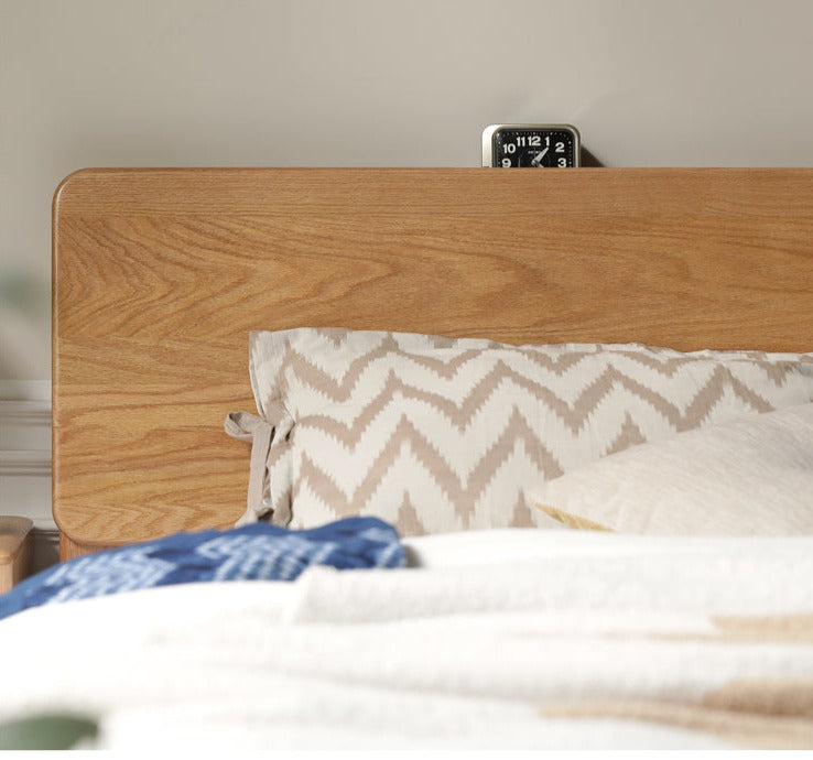 Solid Oak Wood Platform Bed with Bookshelf Headboard - Modern Bedroom Furniture for Small Spaces & Cozy Reading Nook