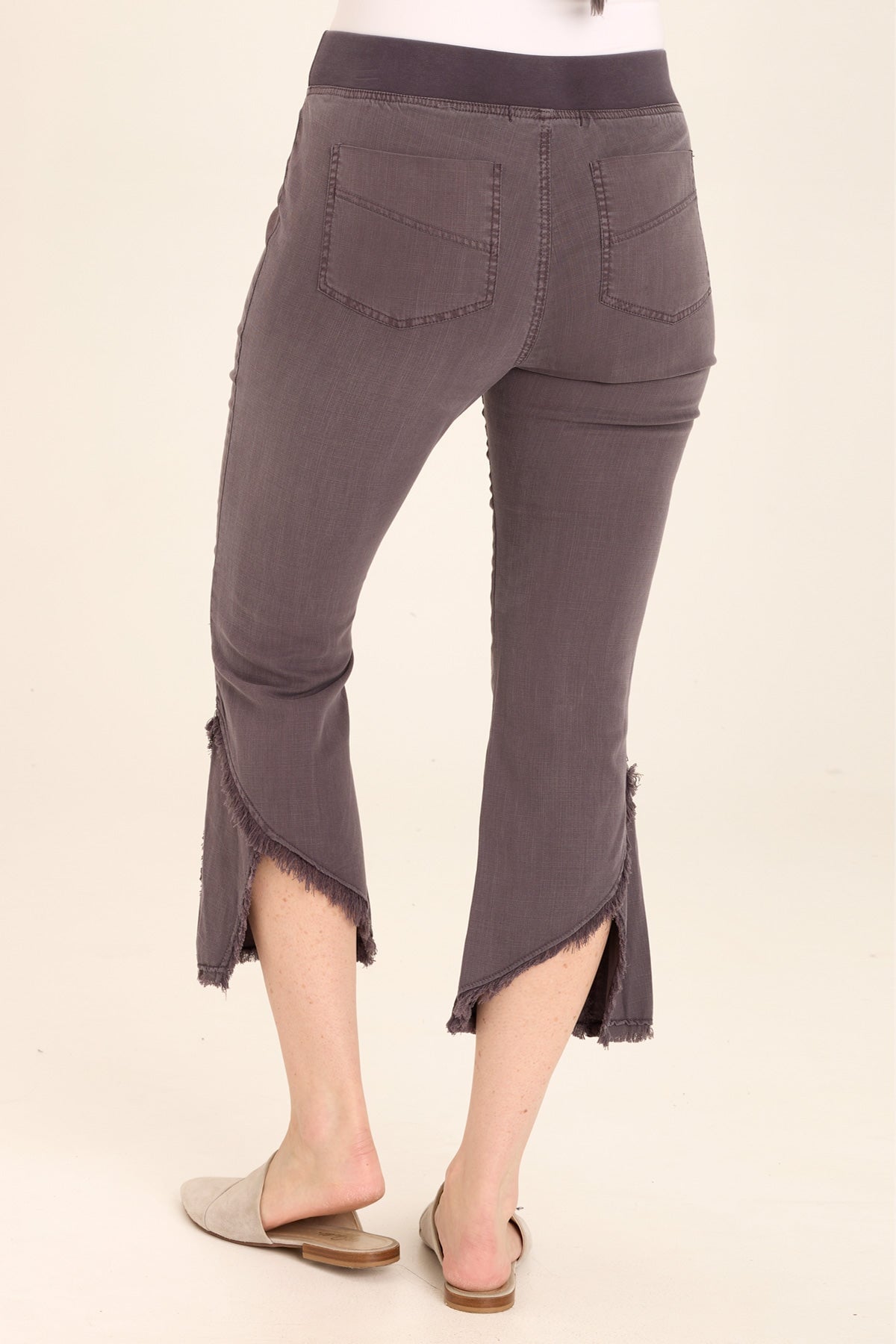 Stylish Hakarl Ankle Pants for Women - High Waist Slim Fit Cropped Trousers for Work, Office & Casual Wear