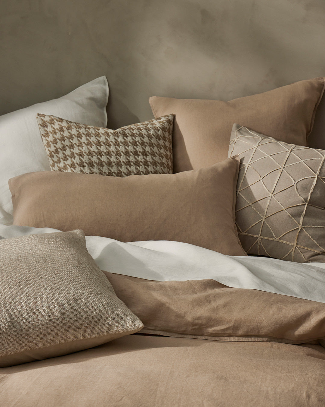 Premium Ravello Pillowcase Set - Soft Shell Design for Ultimate Comfort | Perfect for Home, Bedroom & Travel | Hypoallergenic & Breathable