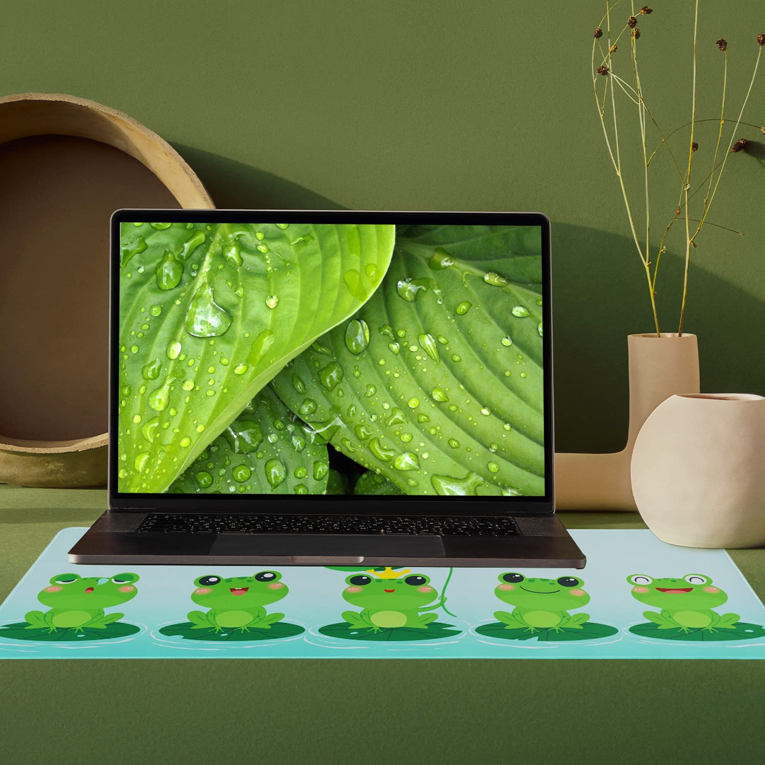 Cute Kawaii Frog Mouse Pad XL - Large Extended Gaming Mouse Pad for PC & Laptop (31.5