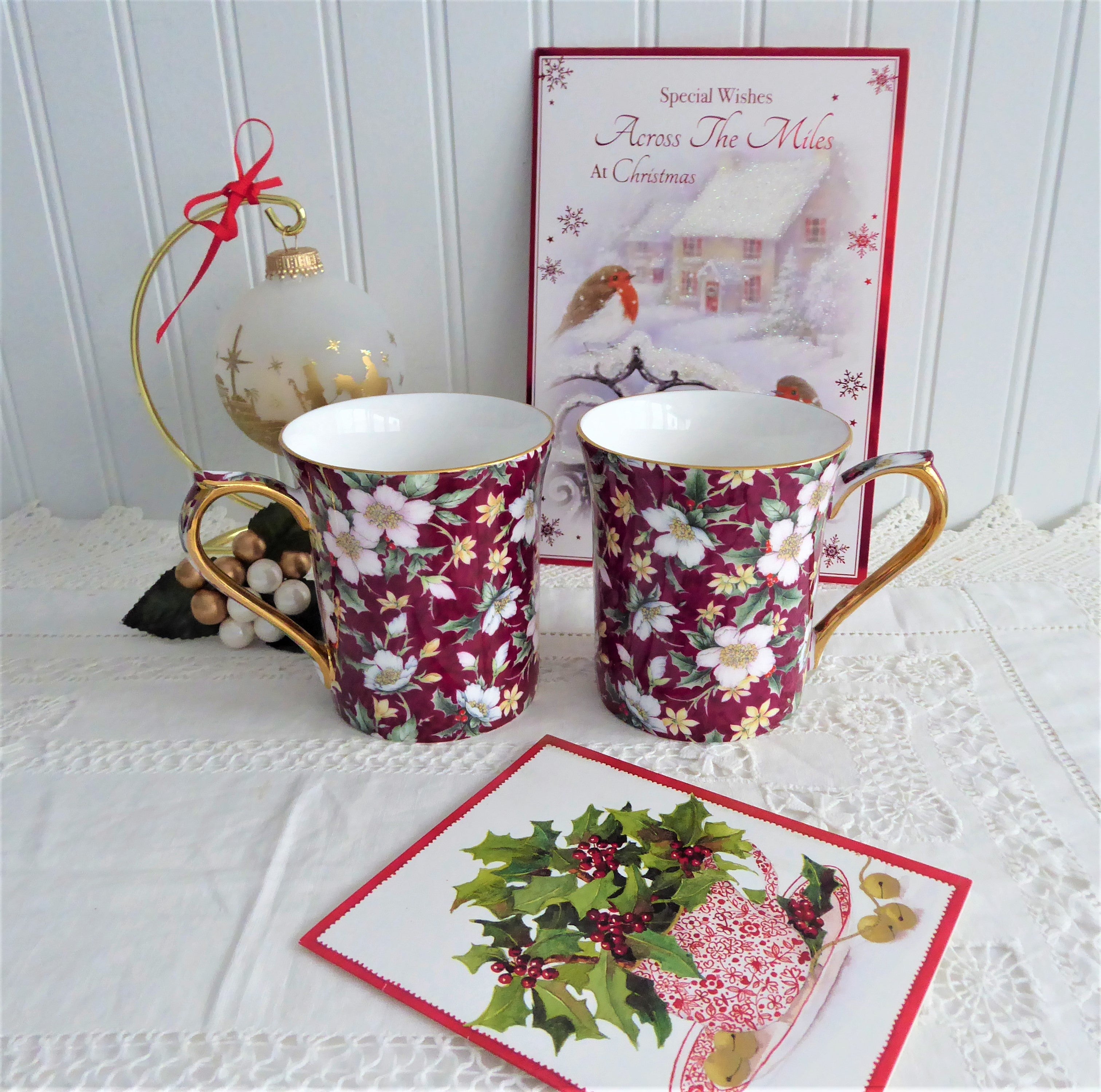 Vintage Sadler England Christmas Mugs 1995 - Red Christmas Roses & Holly Design - Perfect for Holiday Decor, Gift Giving & Festive Tea Time