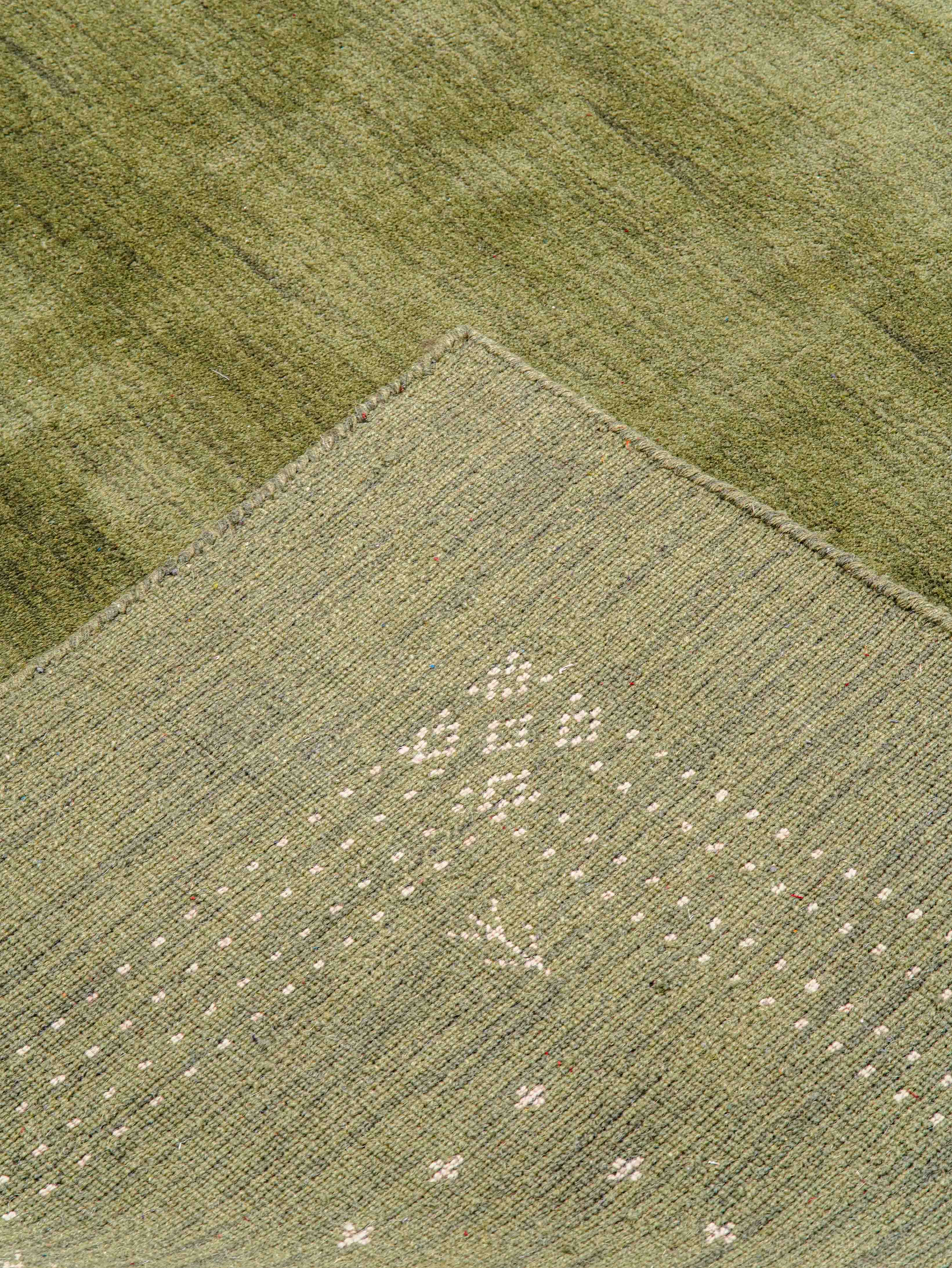 Luxury Hand-Knotted Wool Rug - Genoa Collection - Soft & Durable for Living Room, Bedroom, or Office Decor