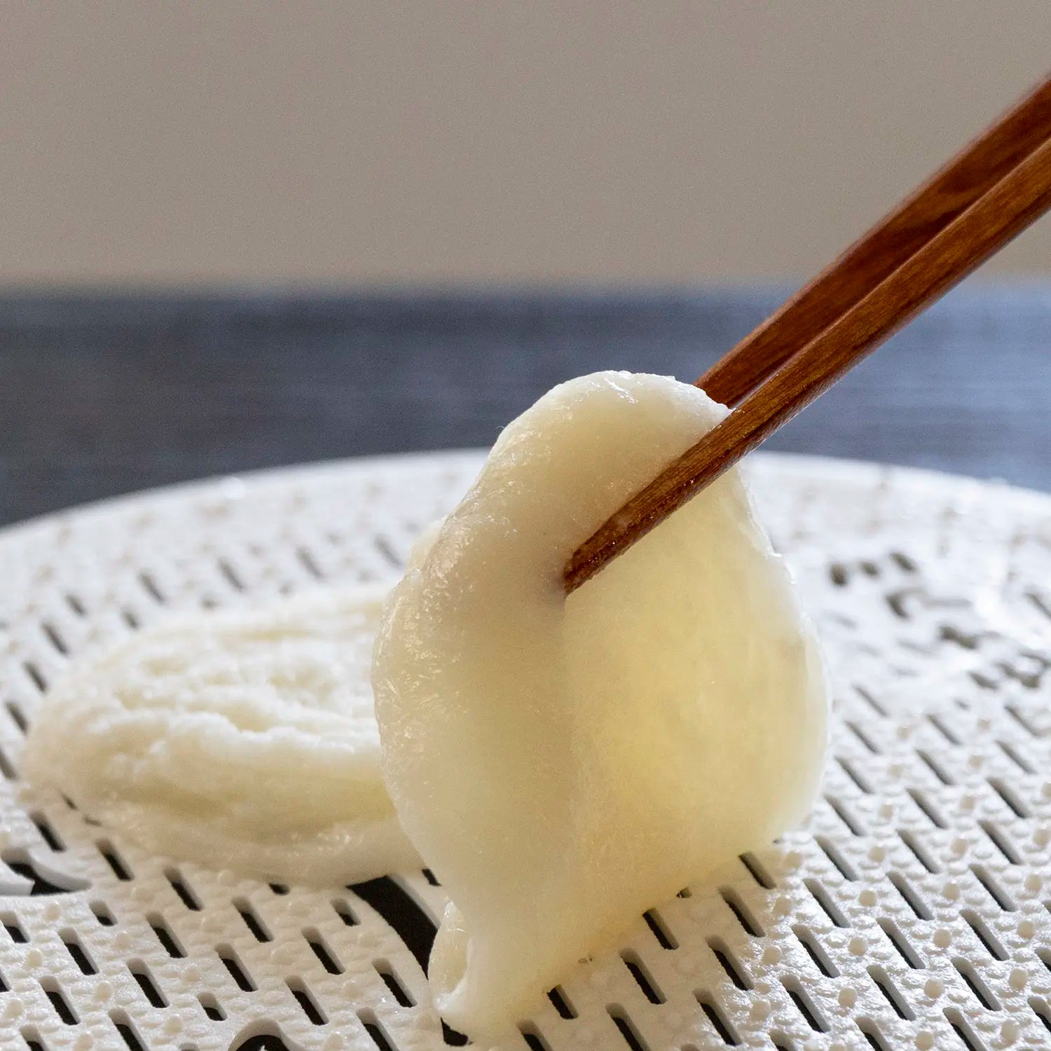 Akebono Non-Stick Polypropylene Mochi Grill Net for BBQ, Stove Top & Japanese Cooking - Perfect for Grilling Mochi, Fish, Vegetables & More