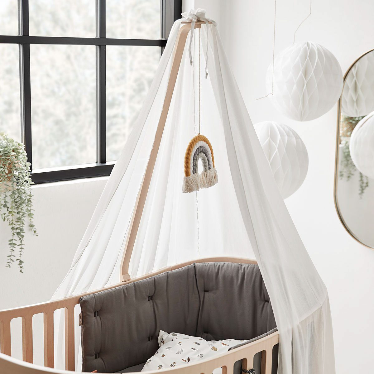 LEANDER Classic White Cot Canopy for Baby Crib - Soft Nursery Bed Canopy with Breathable Fabric, Perfect for Newborn & Toddler Bedroom Decor (White) - Create Cozy Sleeping Space & Nursery Aesthetic