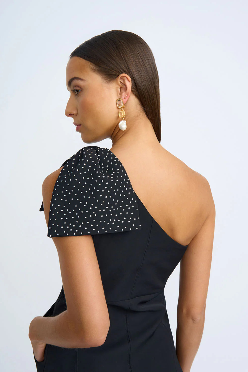 Elegant Black Tie Bow Gown - Formal Evening Dress for Prom, Wedding & Special Occasions