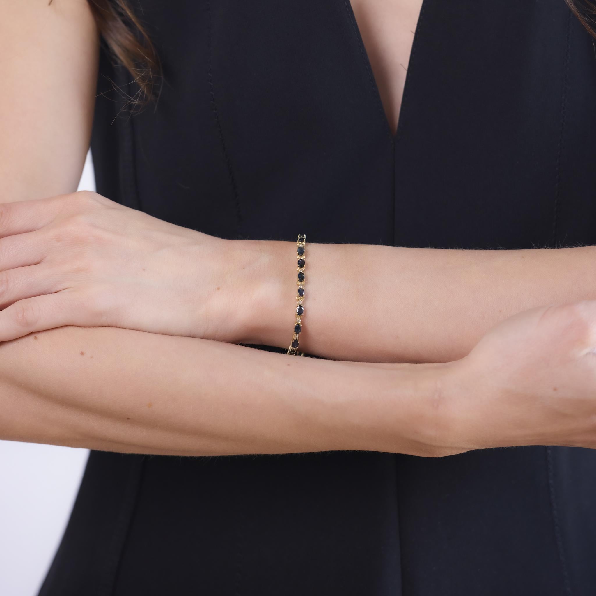 Vintage 5.55 Carat Sapphire & Diamond 14K Yellow Gold Bracelet for Women - Elegant Jewelry Gift for Anniversary, Birthday & Special Occasions