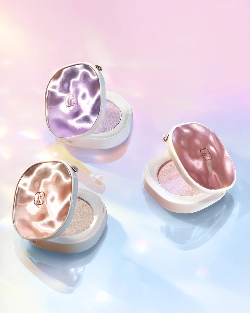 Gentle Waves Aqua Glow Highlighter - Waterproof Liquid Highlighter for Face & Body - Natural Glow Makeup for Summer Beach & Pool Parties
