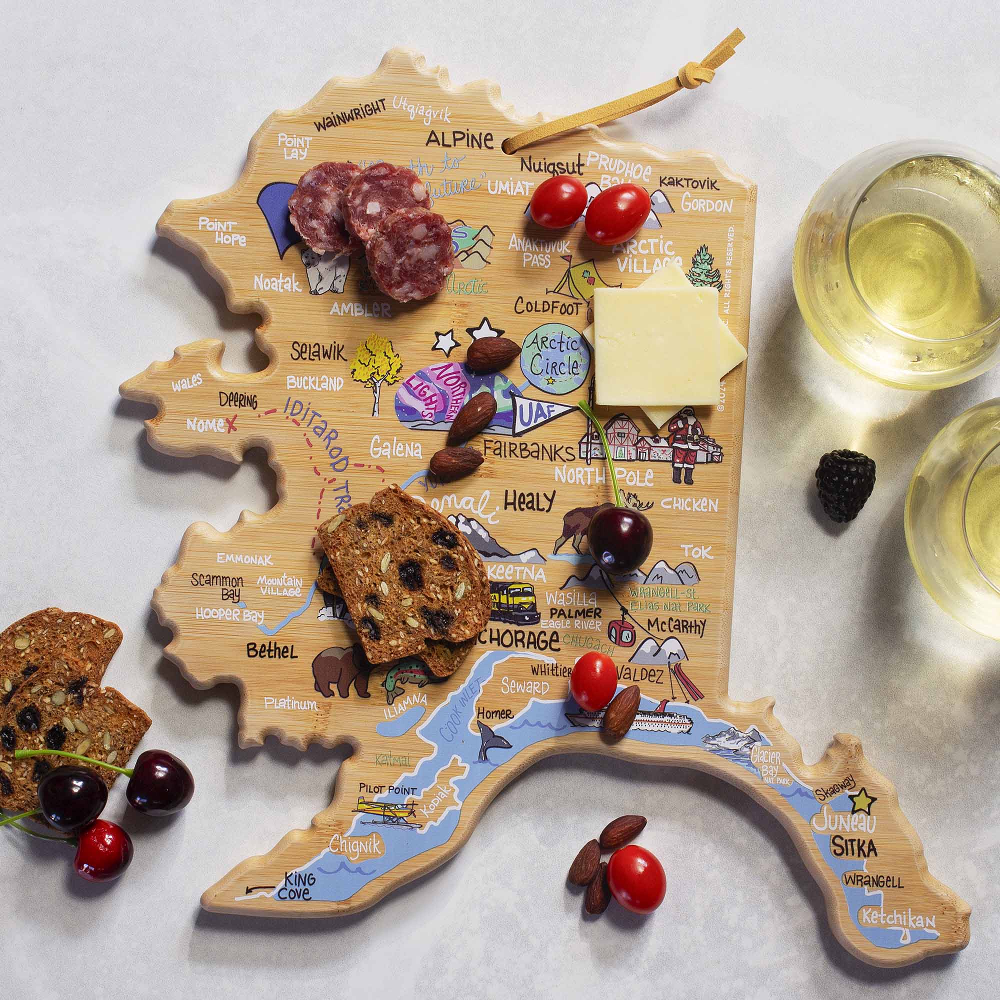 Premium Alaska Themed Wooden Cutting Board with Fish Kiss™ Artwork - Durable Kitchen Chopping Board for Meat, Vegetables & Fruits - Perfect Gift for Home Chefs & Cooking Enthusiasts