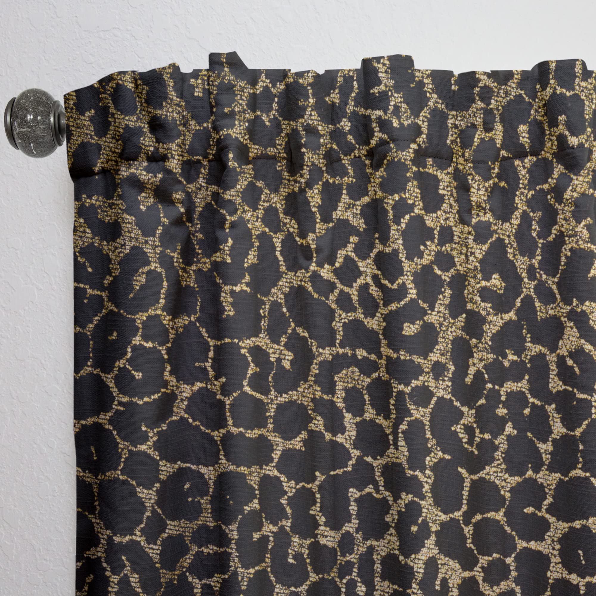 DesignQ Leopard Print Safari Thermal Insulated Curtains - Single Panel 52x63 inches - Blackout Drapes for Bedroom & Living Room | Perfect for Jungle Theme Decor & Energy Saving