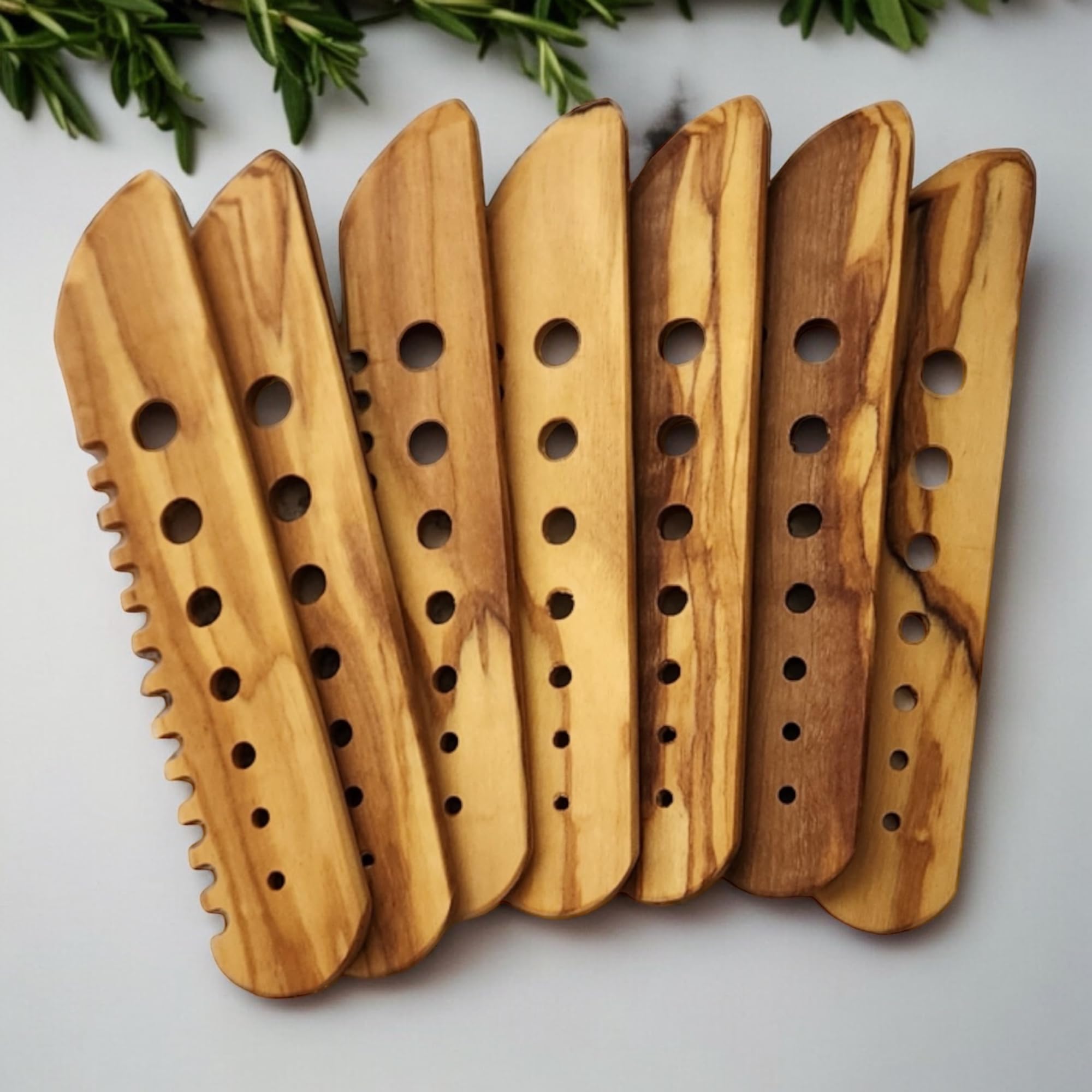 Olive Wood Herb Stripping Tool - Handmade Wooden Cutting Knife for Kitchen - Perfect for Chopping Herbs, Vegetables & Spices - Ideal for Home Chefs & Cooking Enthusiasts