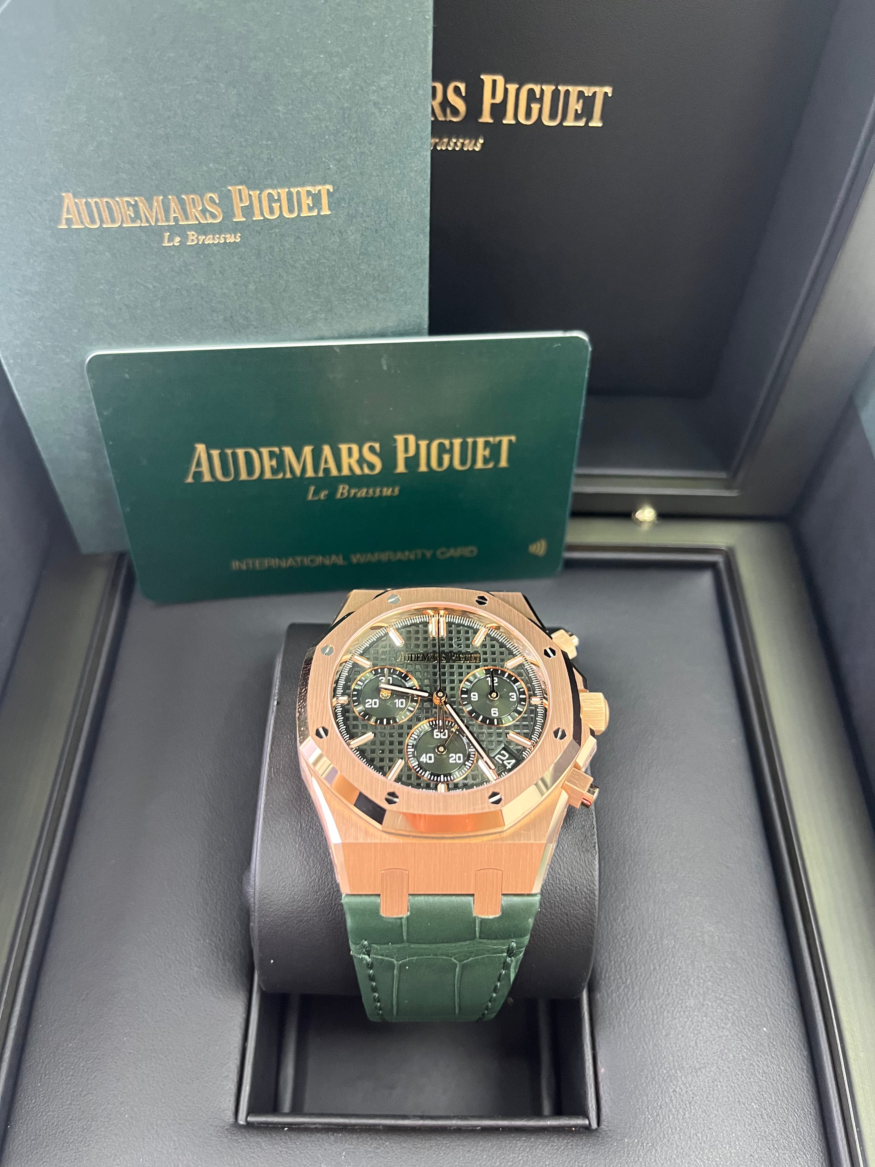 Audemars Piguet Royal Oak Chronograph 41mm Men's Watch - 26240OR.OO.D404CR.02 - 18K Rose Gold Case, Green Dial, Leather Strap - Luxury Sports Watch for Business, Gala & Special Occasions