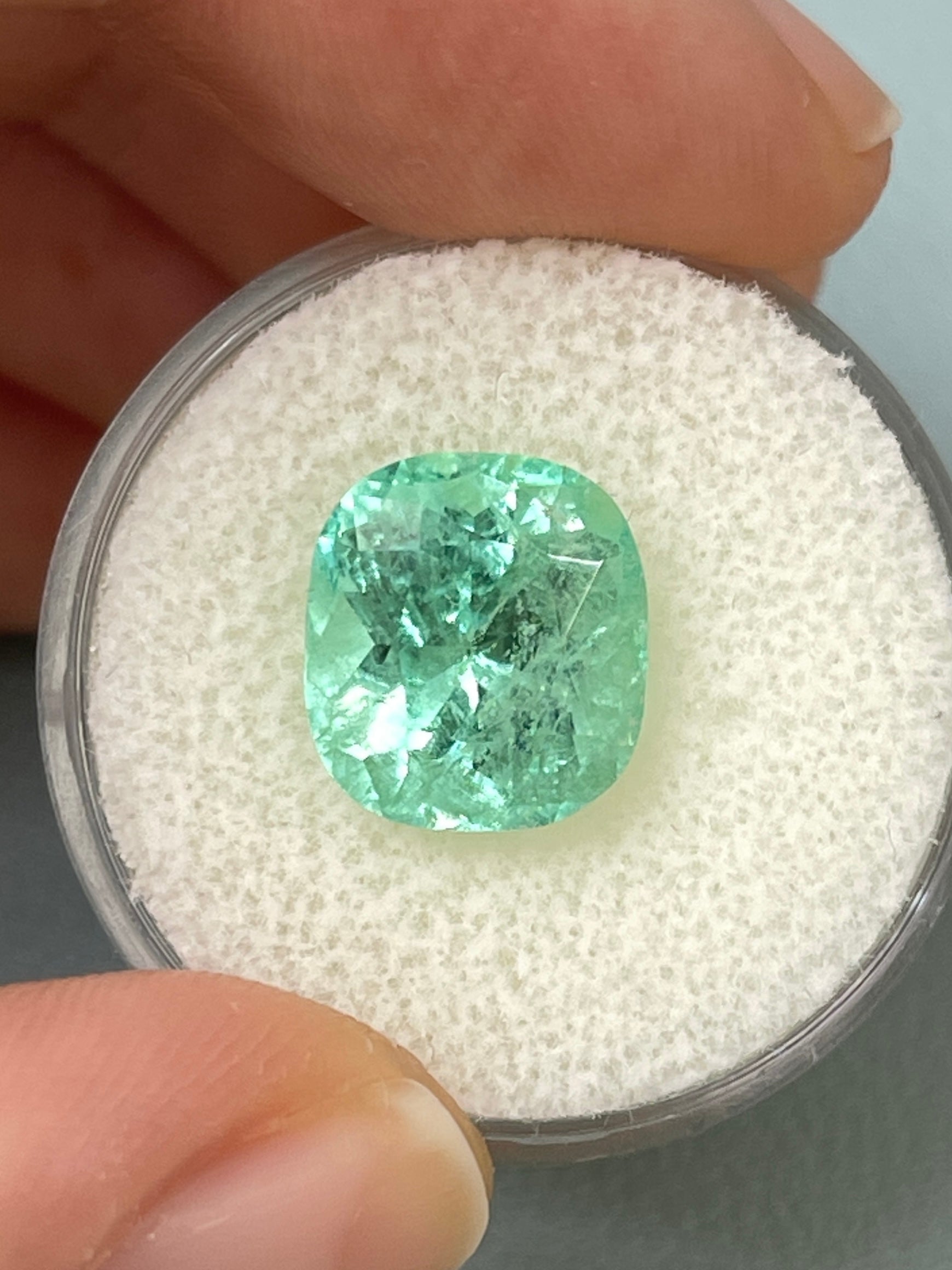 5.38 Carat 11.5x10mm Seafoam Green Natural Loose Colombian Emerald Cushion Cut Gemstone for Jewelry Making, Engagement Rings & Collector's Items