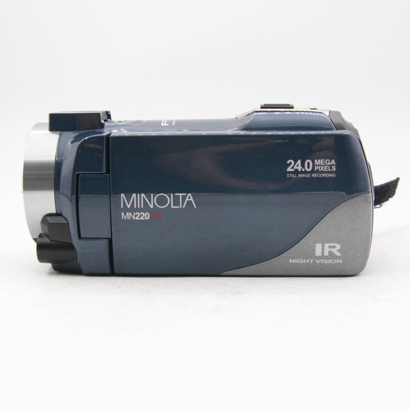 Minolta MN220NV Full HD Night Vision Camcorder with 16x Digital Zoom - Blue - Perfect for Home Security, Wildlife Observation & Nighttime Recording