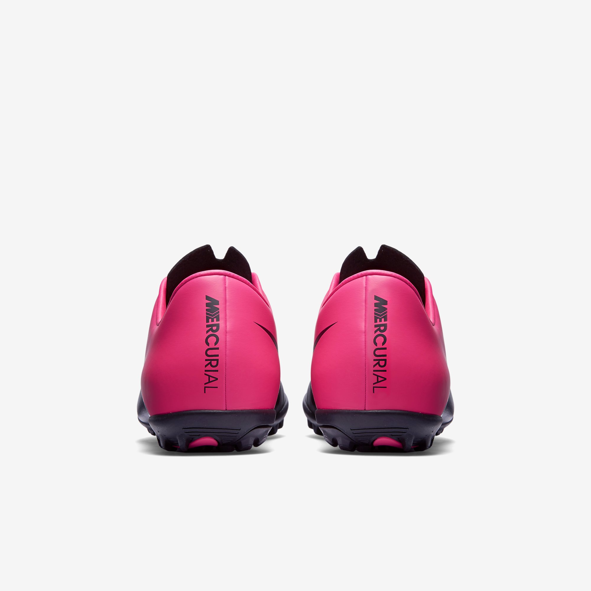 Nike Men's Football Cleats - Lightweight Soccer Shoes for Artificial Grass & Turf - Perfect for Training, Matches & Outdoor Sports
