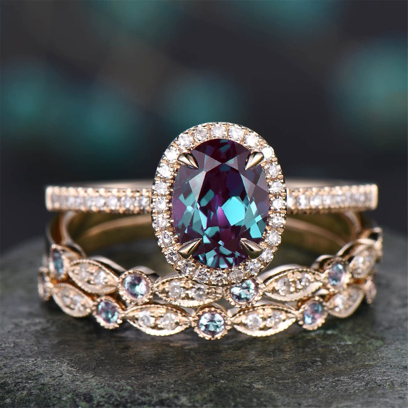 Vintage Wedding Ring Set for Women - Elegant Oval Shiny Diamond Engagement & Stackable Bands - Romantic Bridal Jewelry for Anniversary, Proposal & Special Occasions